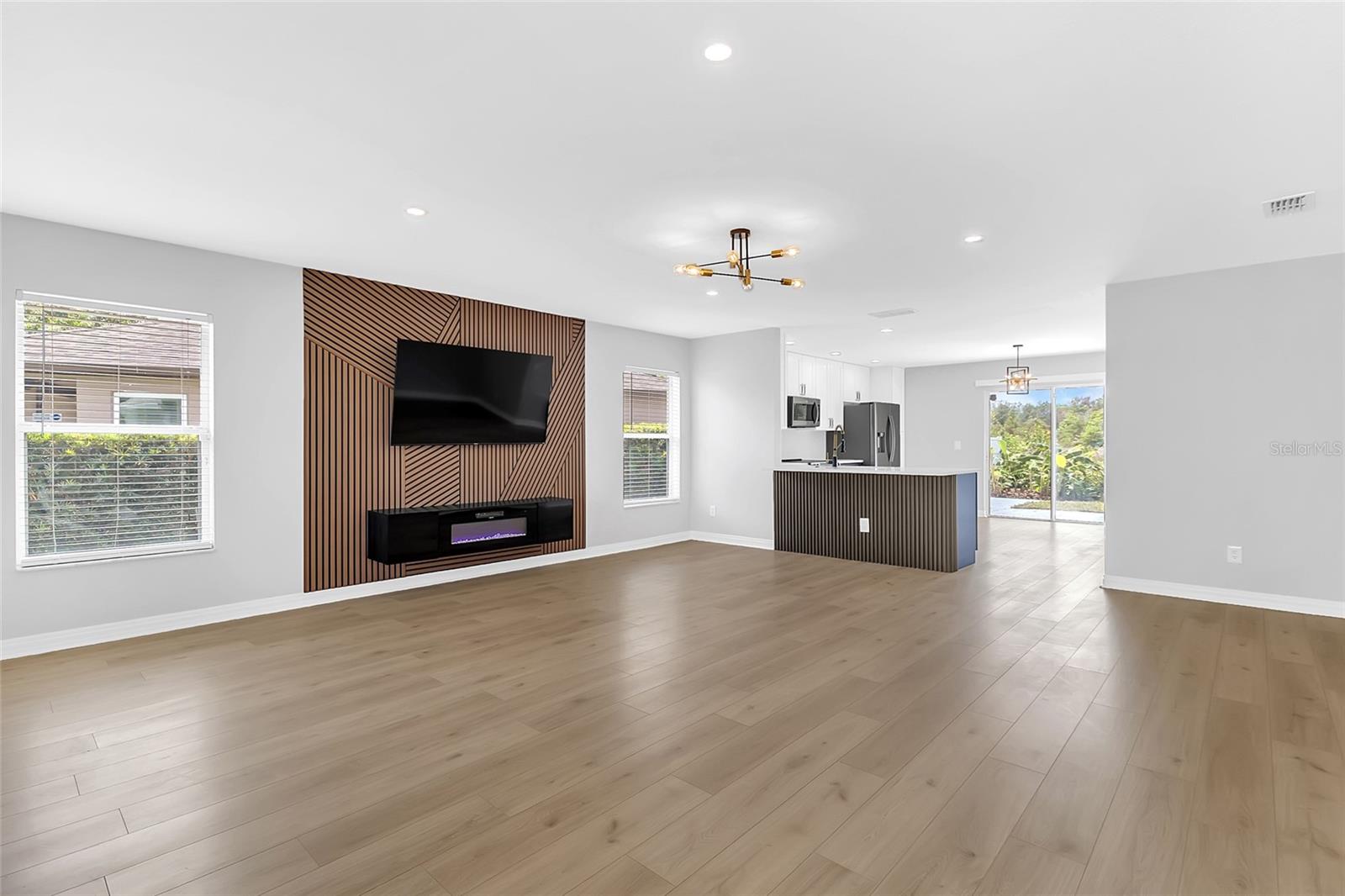 WATERFORD TRLS PH 02 - Residential