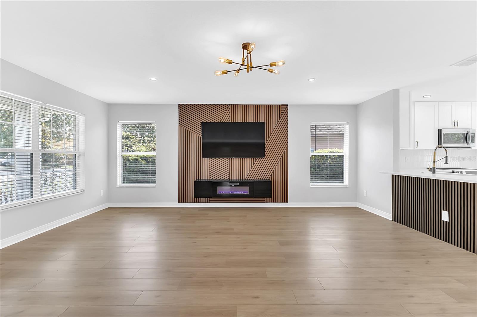 WATERFORD TRLS PH 02 - Residential