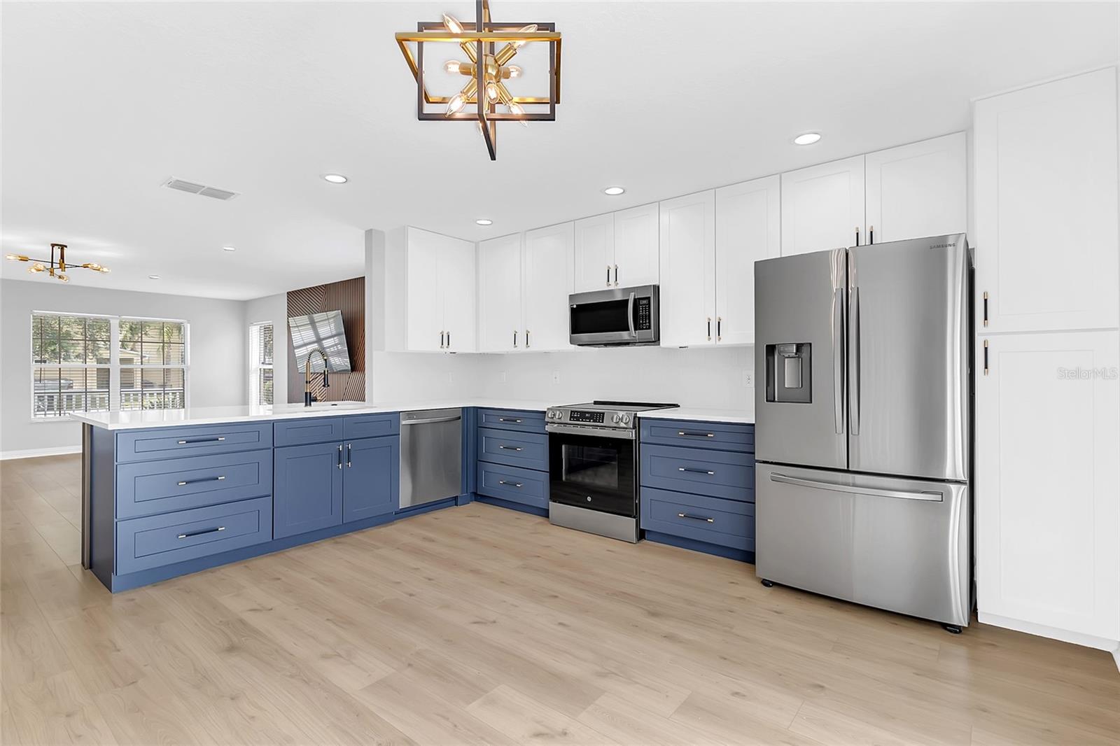 WATERFORD TRLS PH 02 - Residential