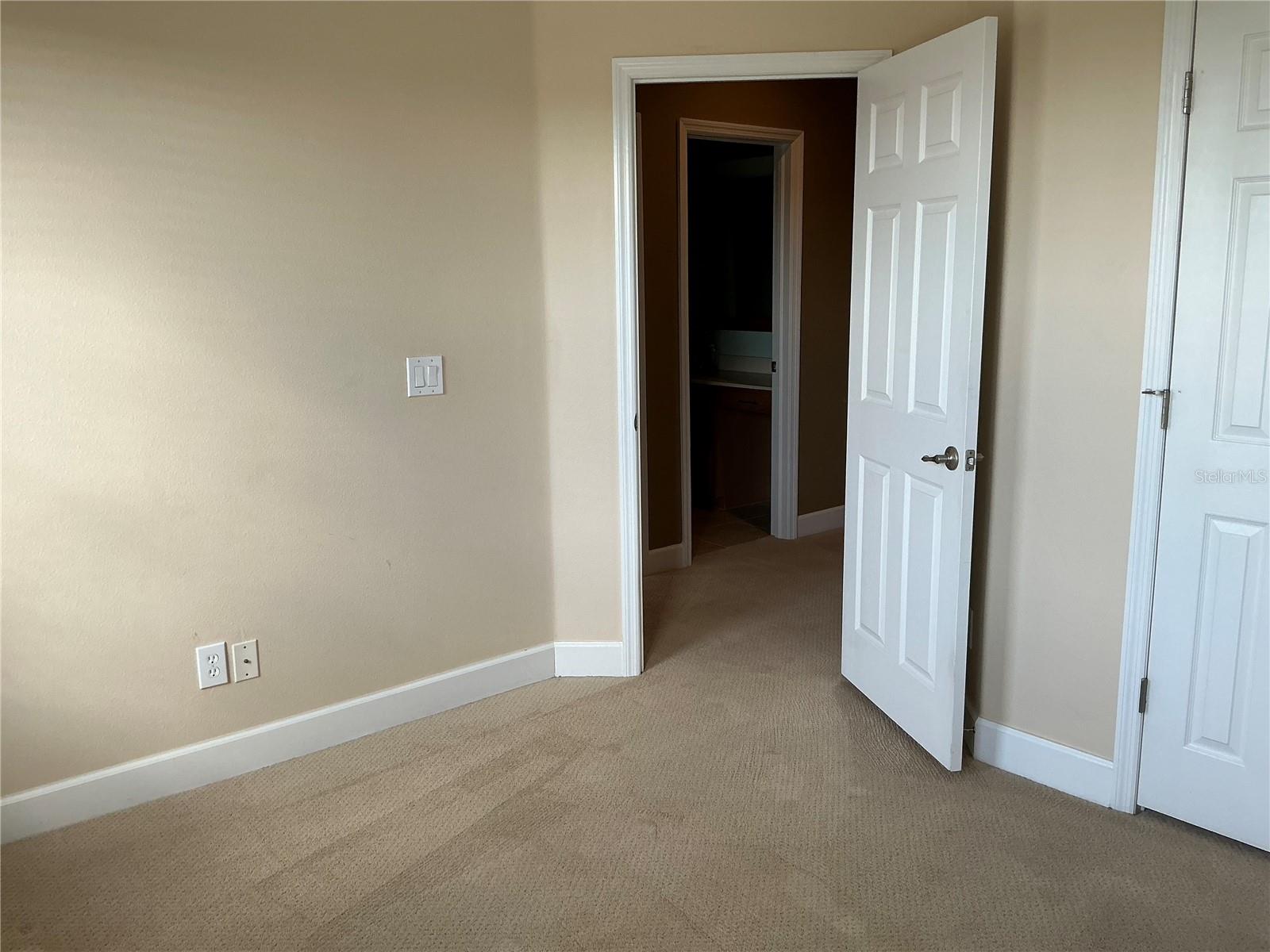 SEMINOLE ISLE - Residential Lease