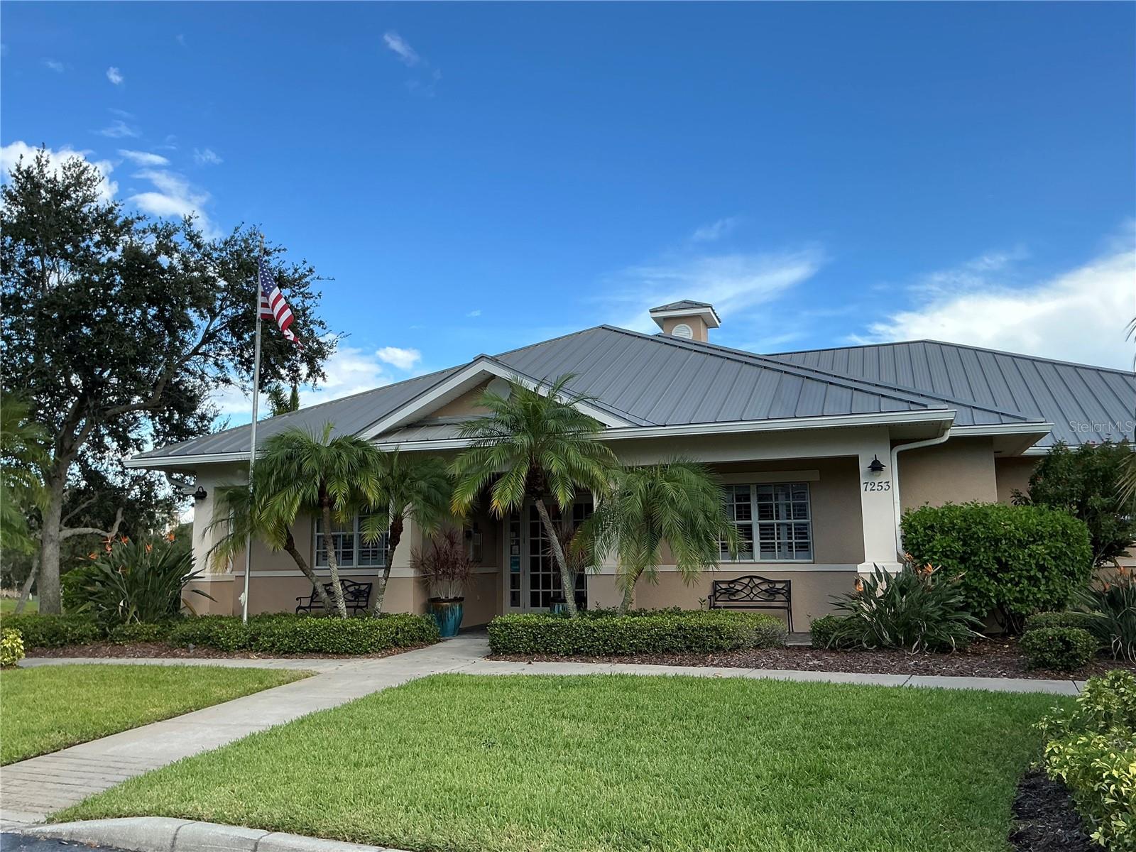 SEMINOLE ISLE - Residential Lease