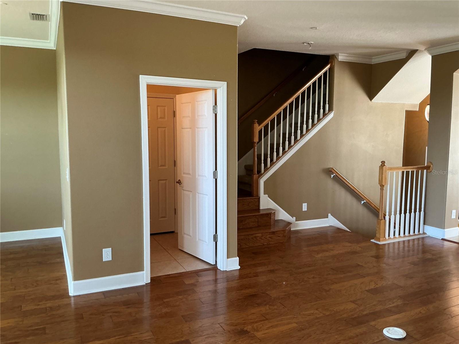 SEMINOLE ISLE - Residential Lease