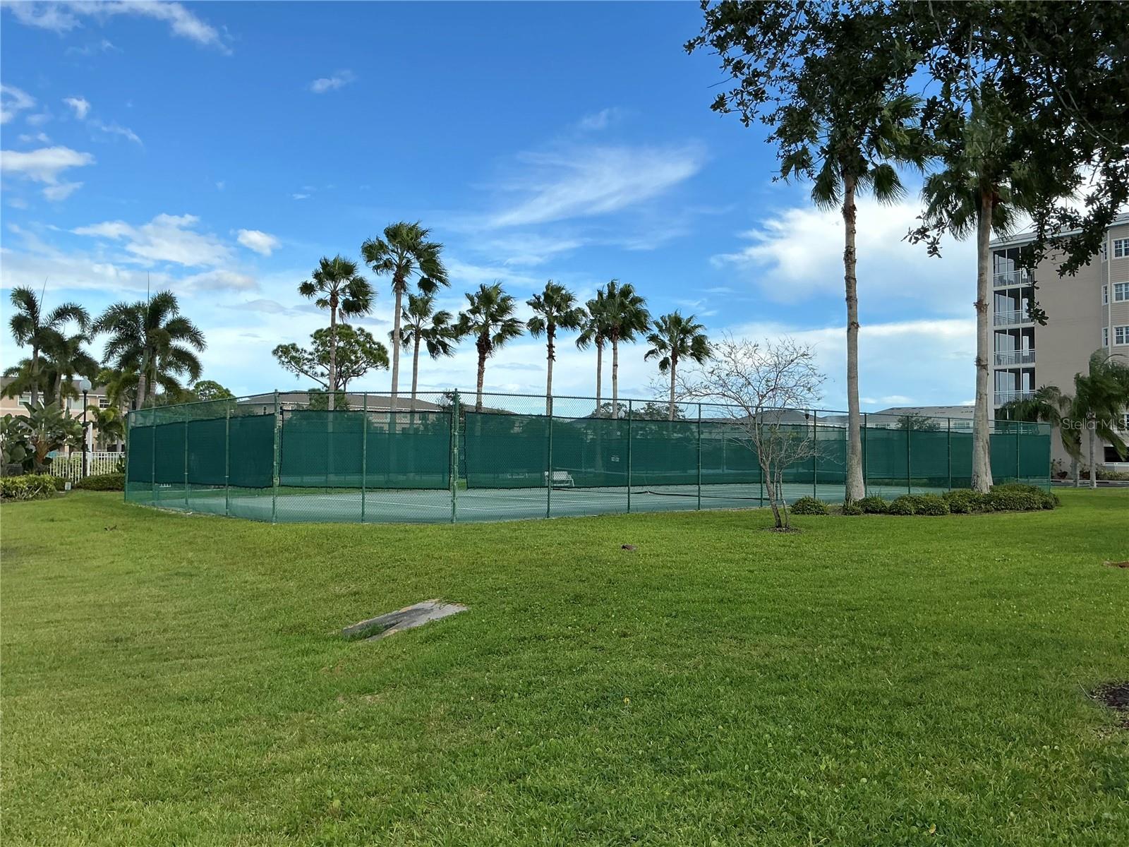 SEMINOLE ISLE - Residential Lease