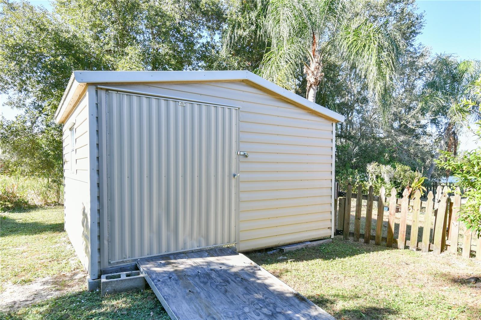 PORT CHARLOTTE SUB 08 - Residential Lease