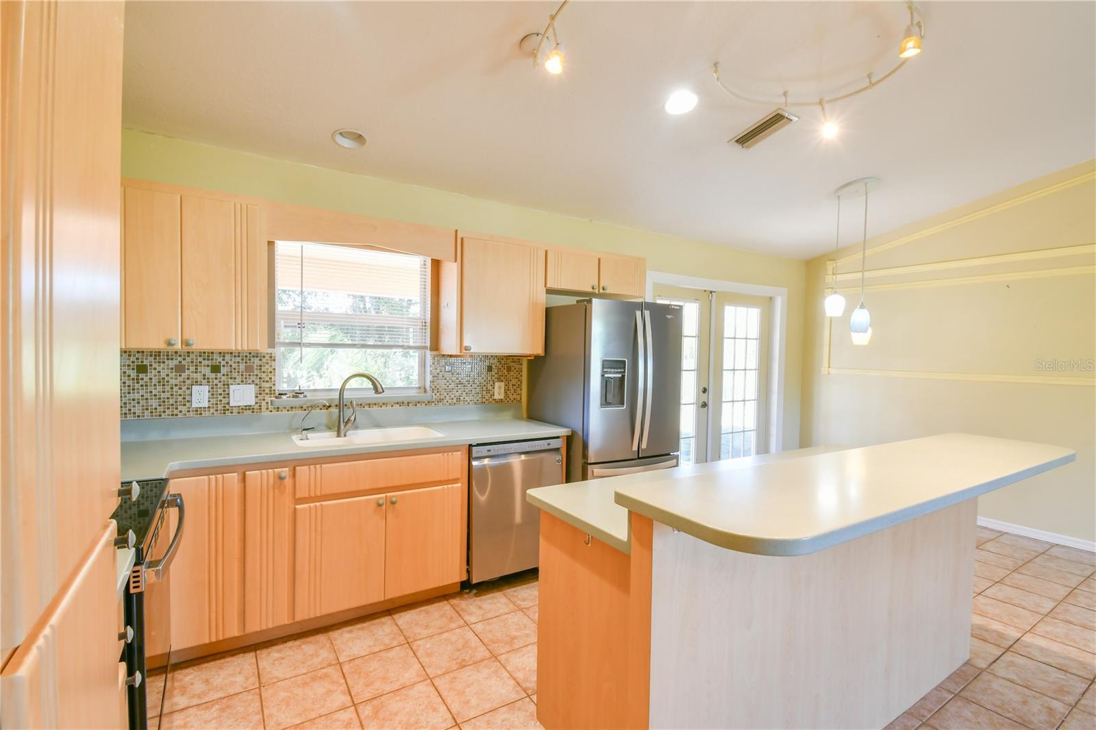 PORT CHARLOTTE SUB 08 - Residential Lease