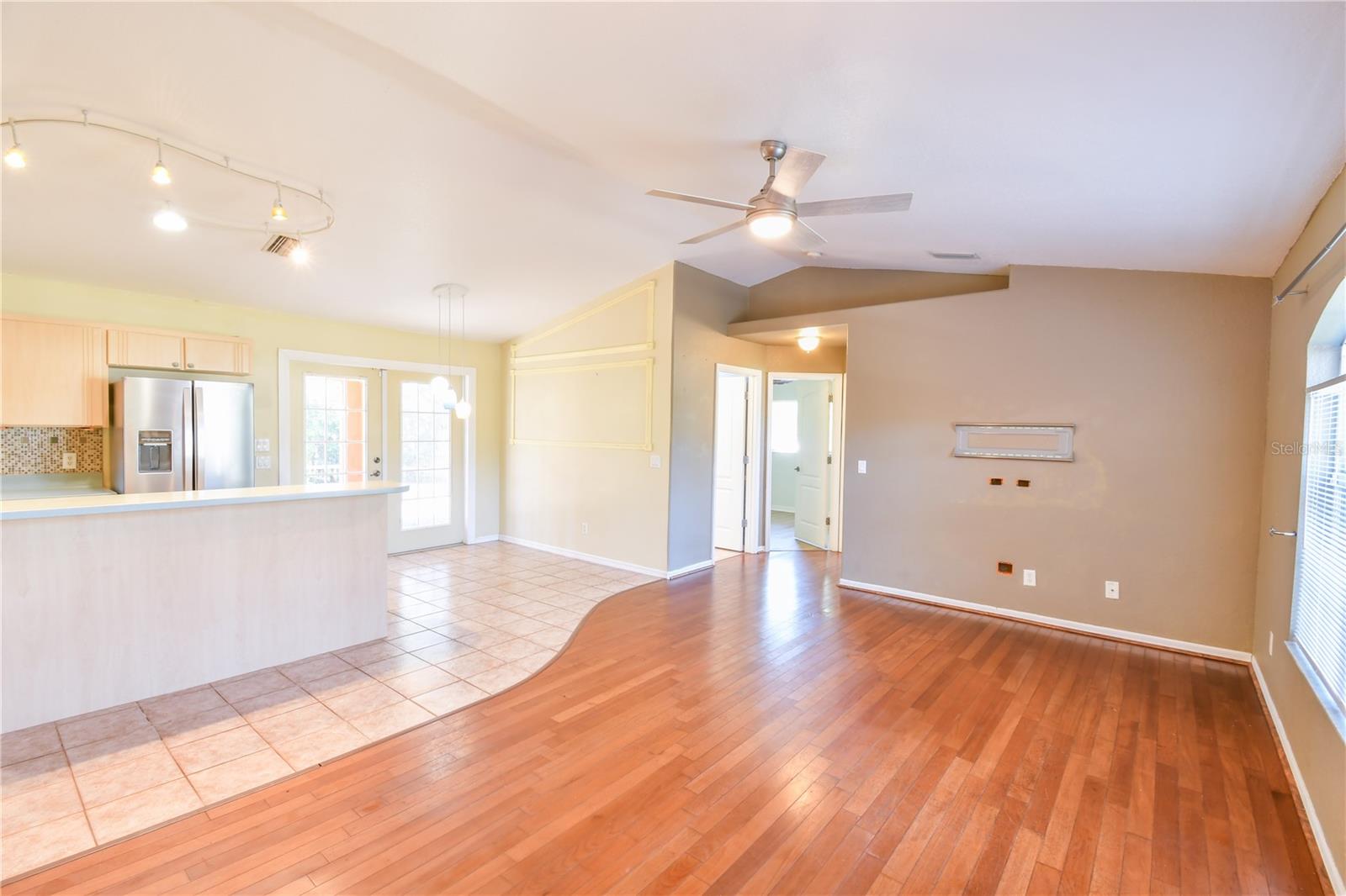 PORT CHARLOTTE SUB 08 - Residential Lease