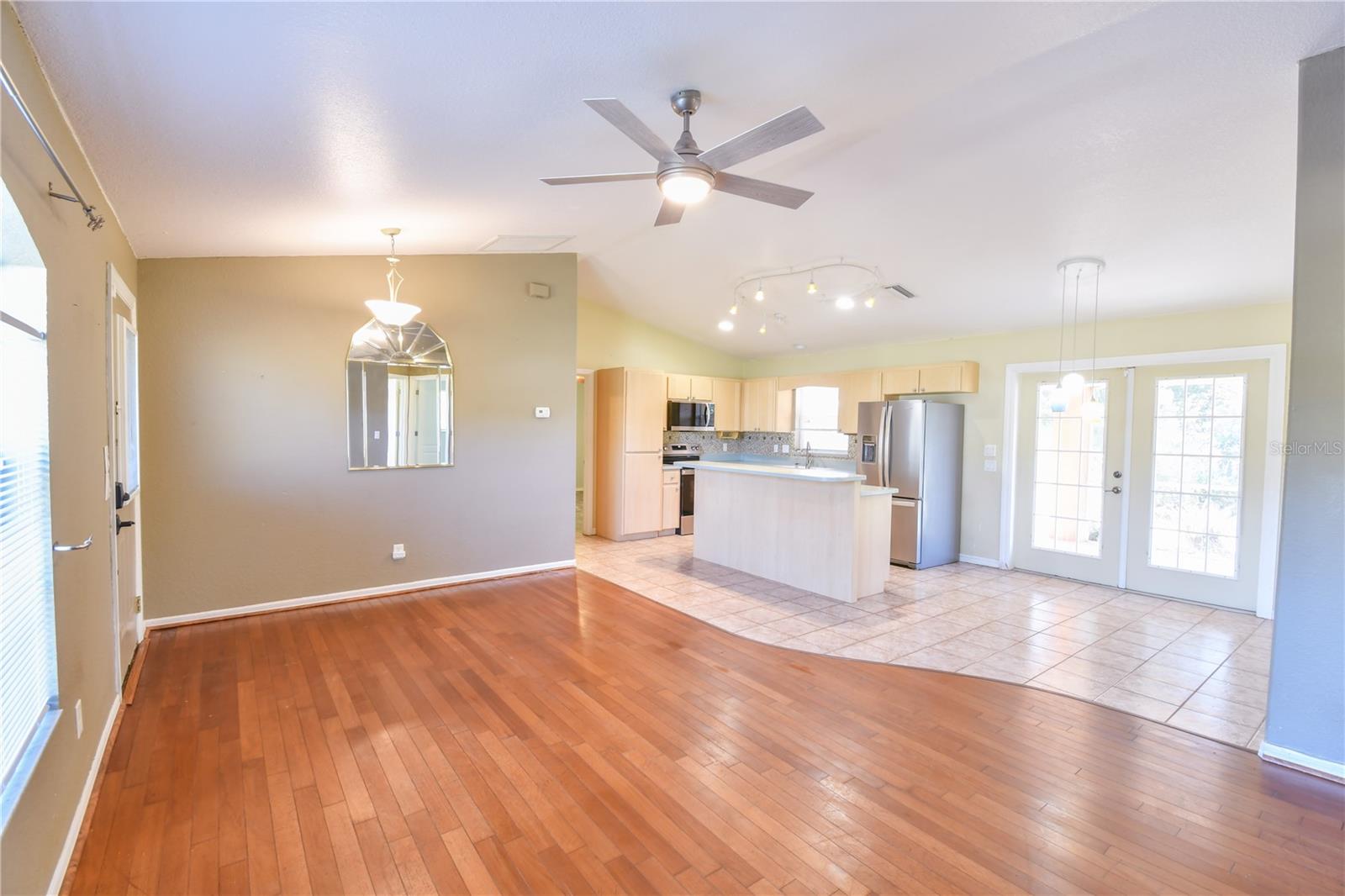 PORT CHARLOTTE SUB 08 - Residential Lease