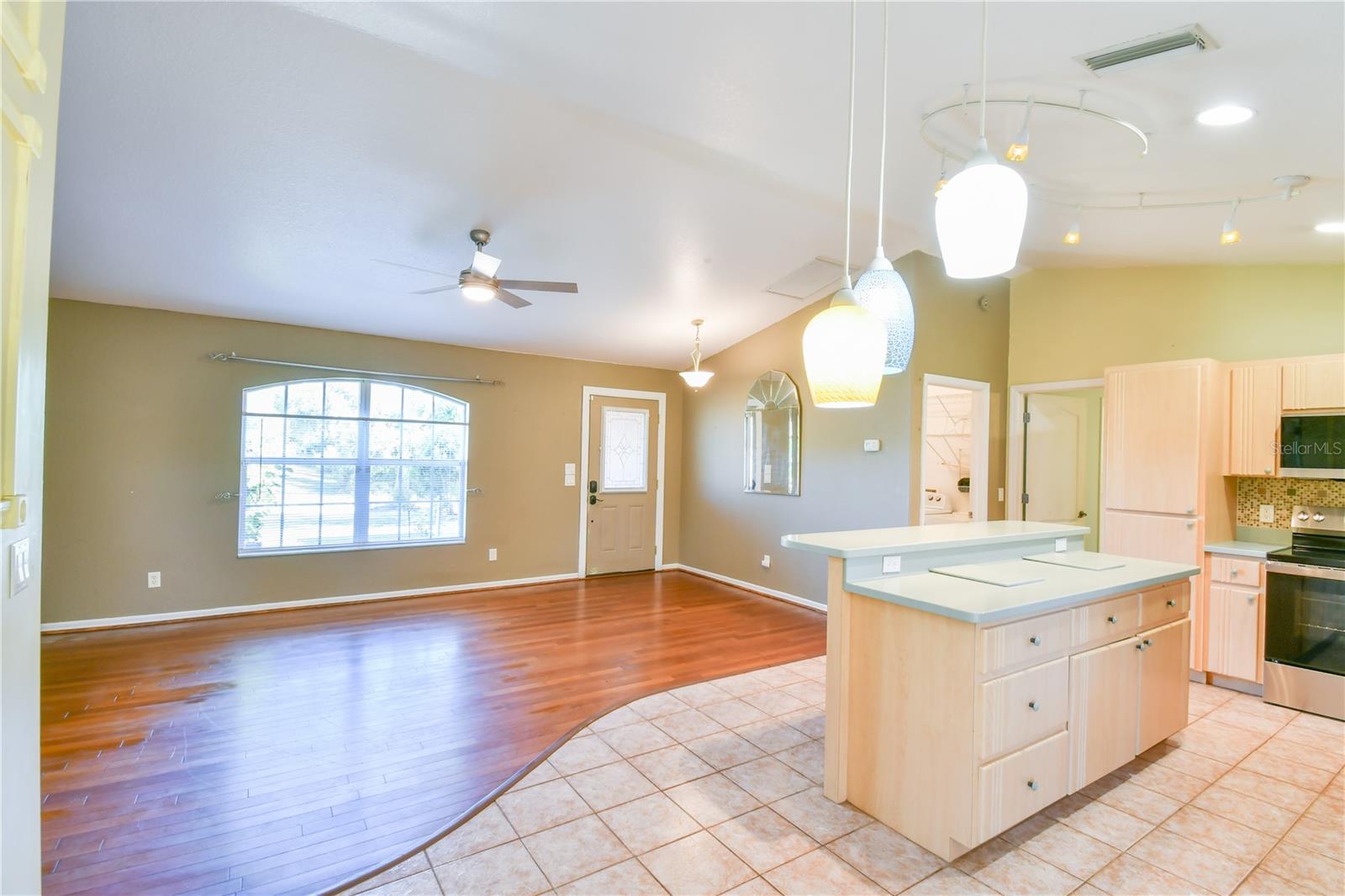 PORT CHARLOTTE SUB 08 - Residential Lease