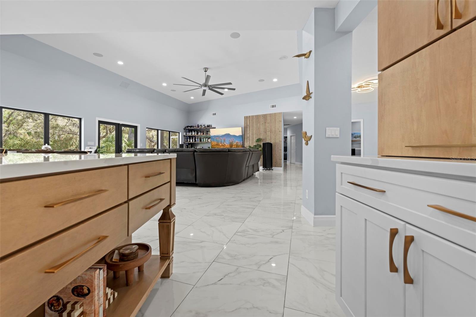 HAMPTON HILLS - Residential