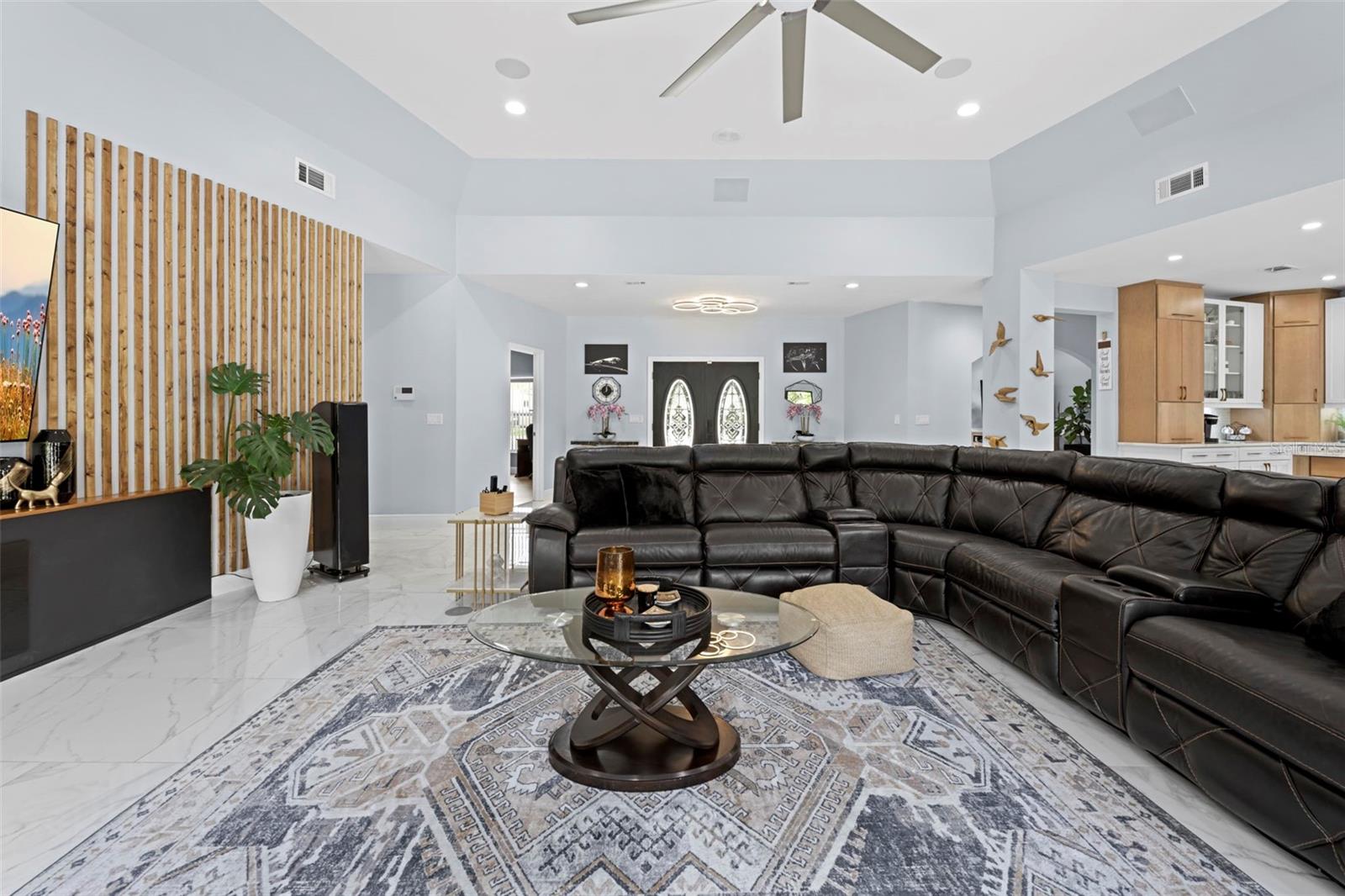 HAMPTON HILLS - Residential