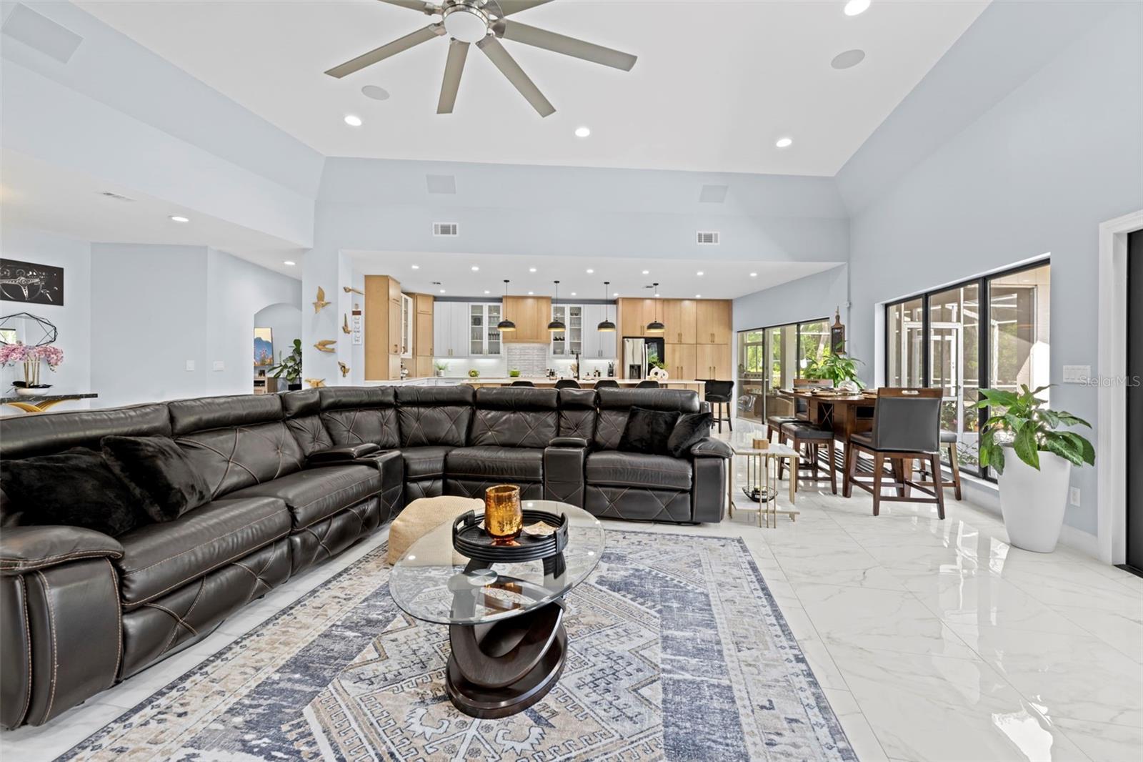 HAMPTON HILLS - Residential