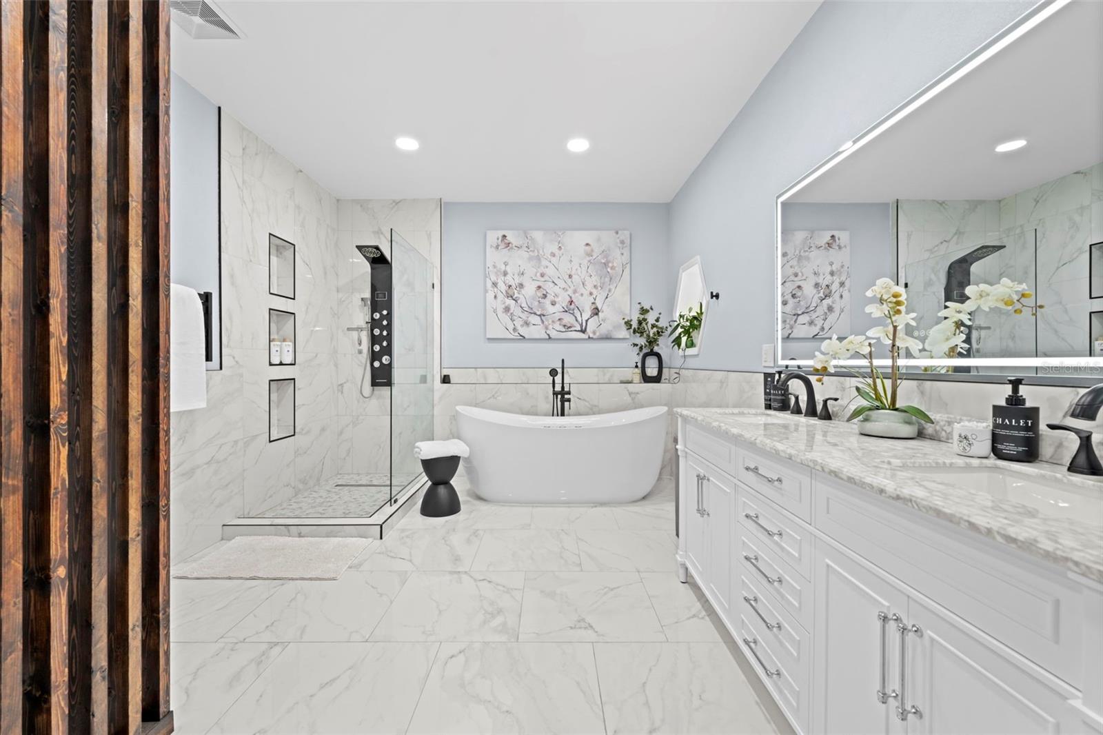 HAMPTON HILLS - Residential