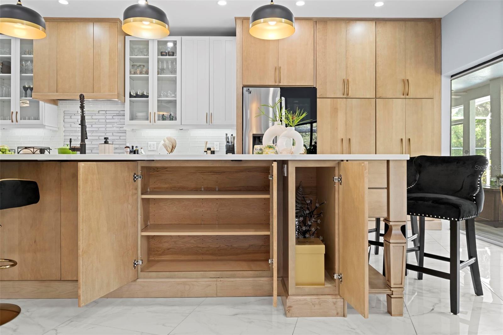 HAMPTON HILLS - Residential