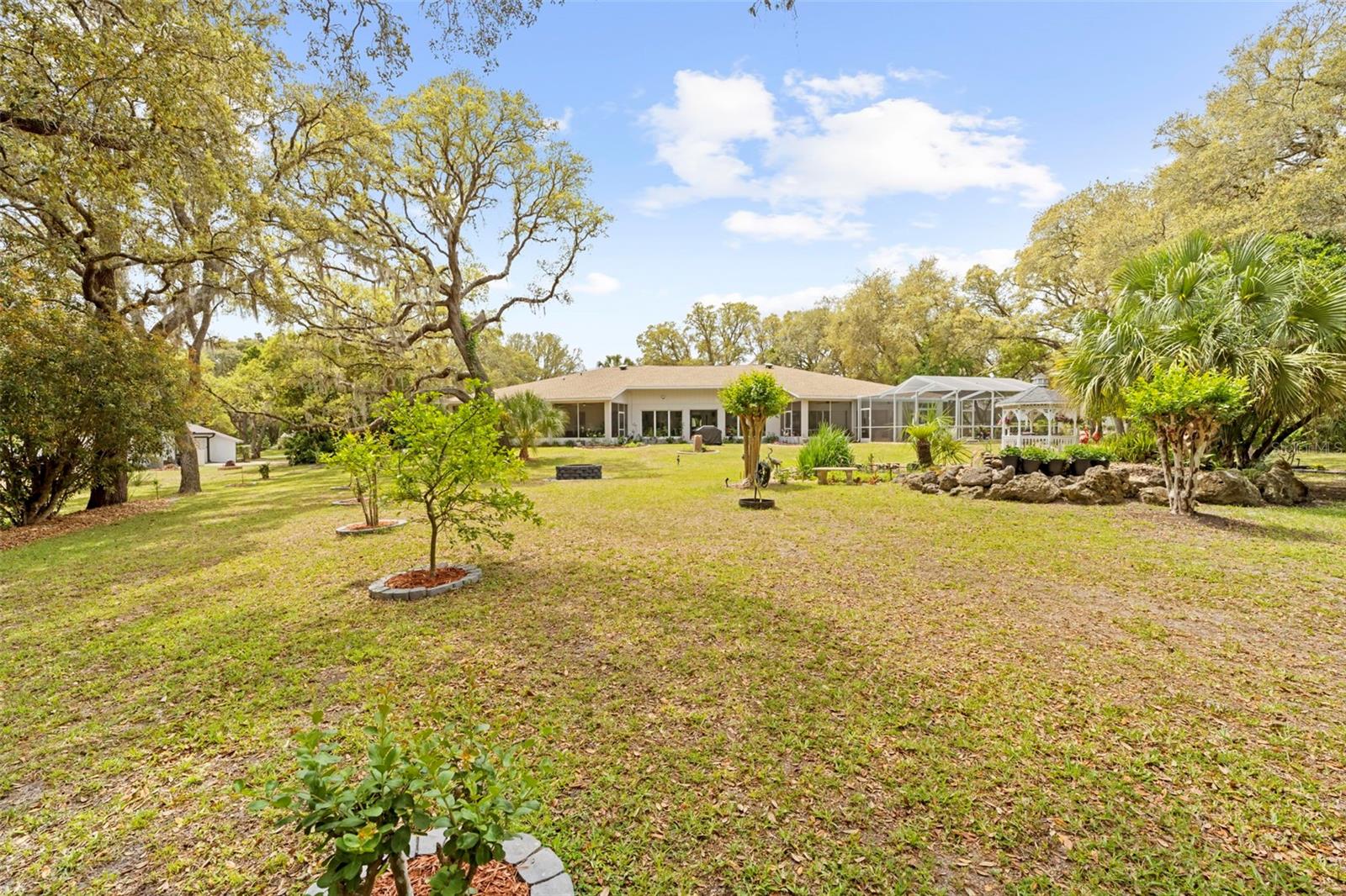 HAMPTON HILLS - Residential