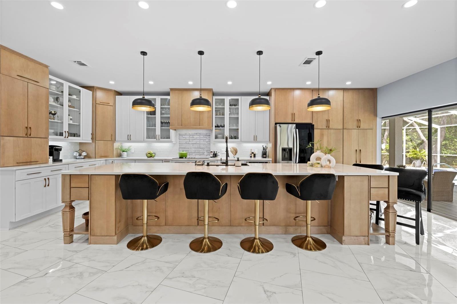 HAMPTON HILLS - Residential