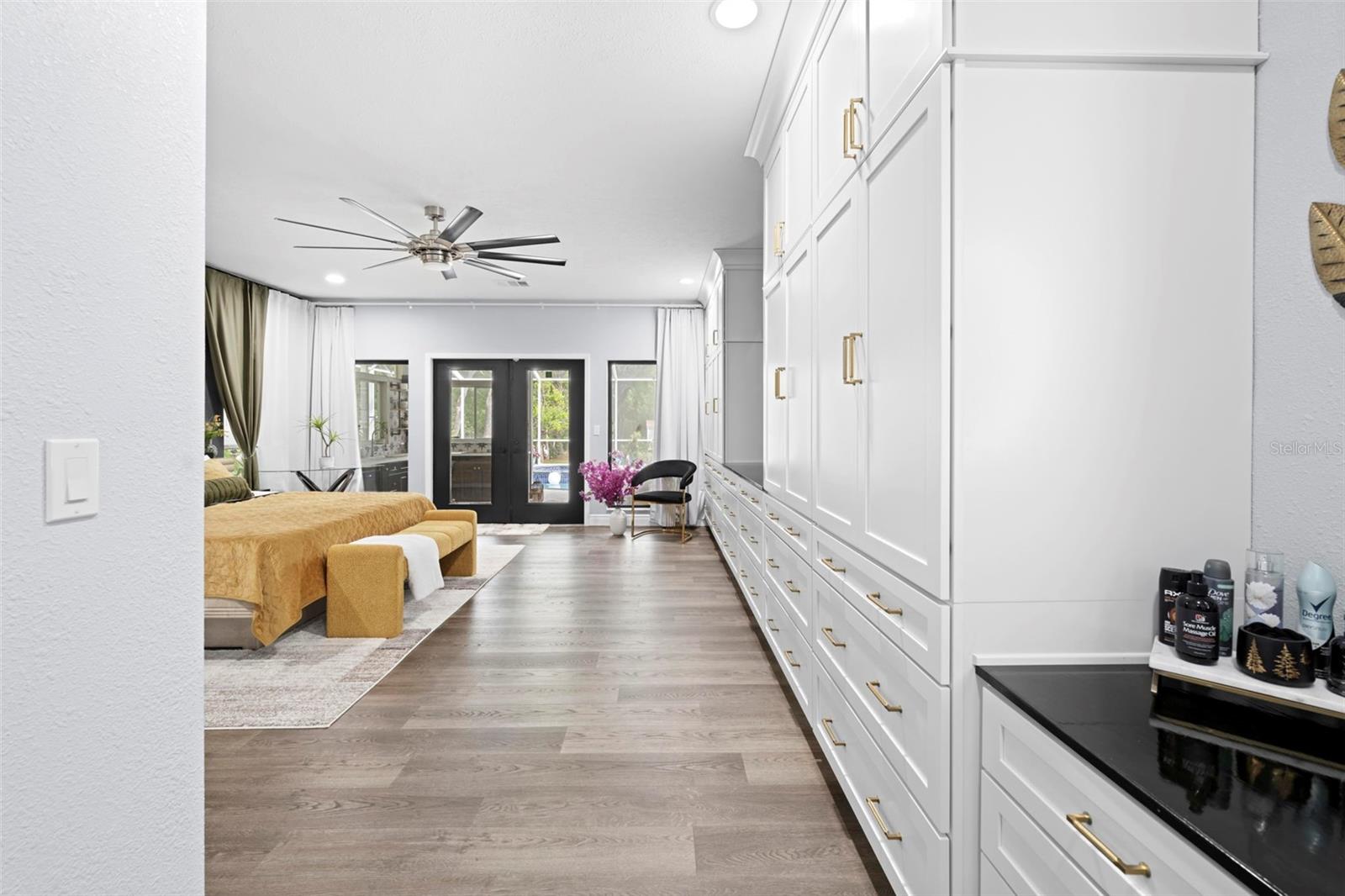 HAMPTON HILLS - Residential