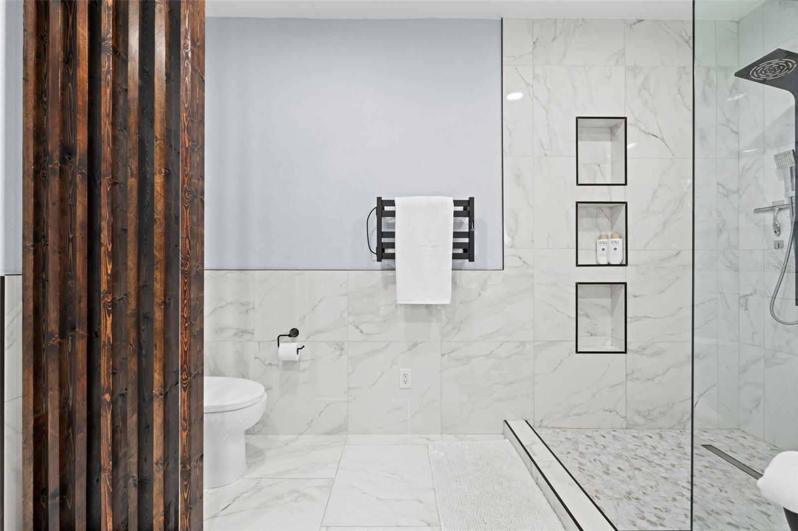 HAMPTON HILLS - Residential