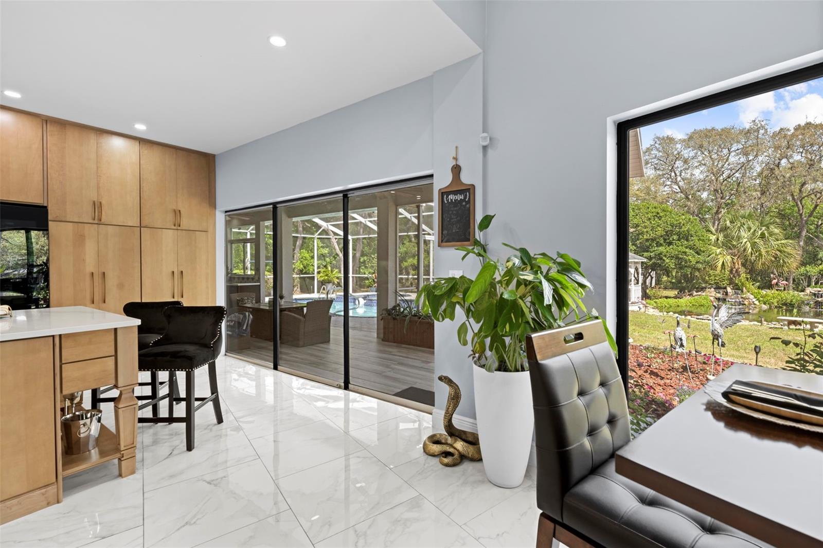 HAMPTON HILLS - Residential