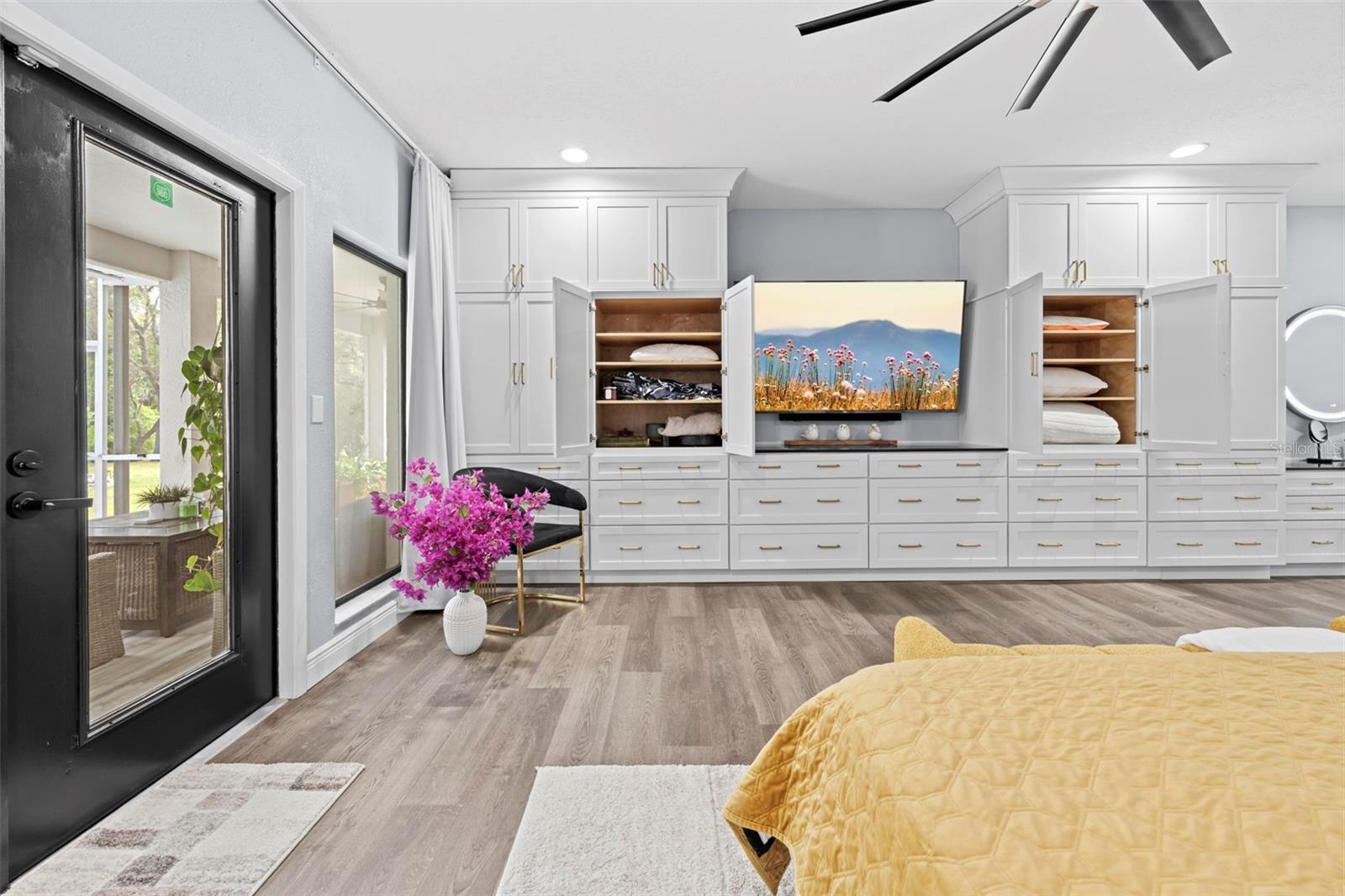 HAMPTON HILLS - Residential