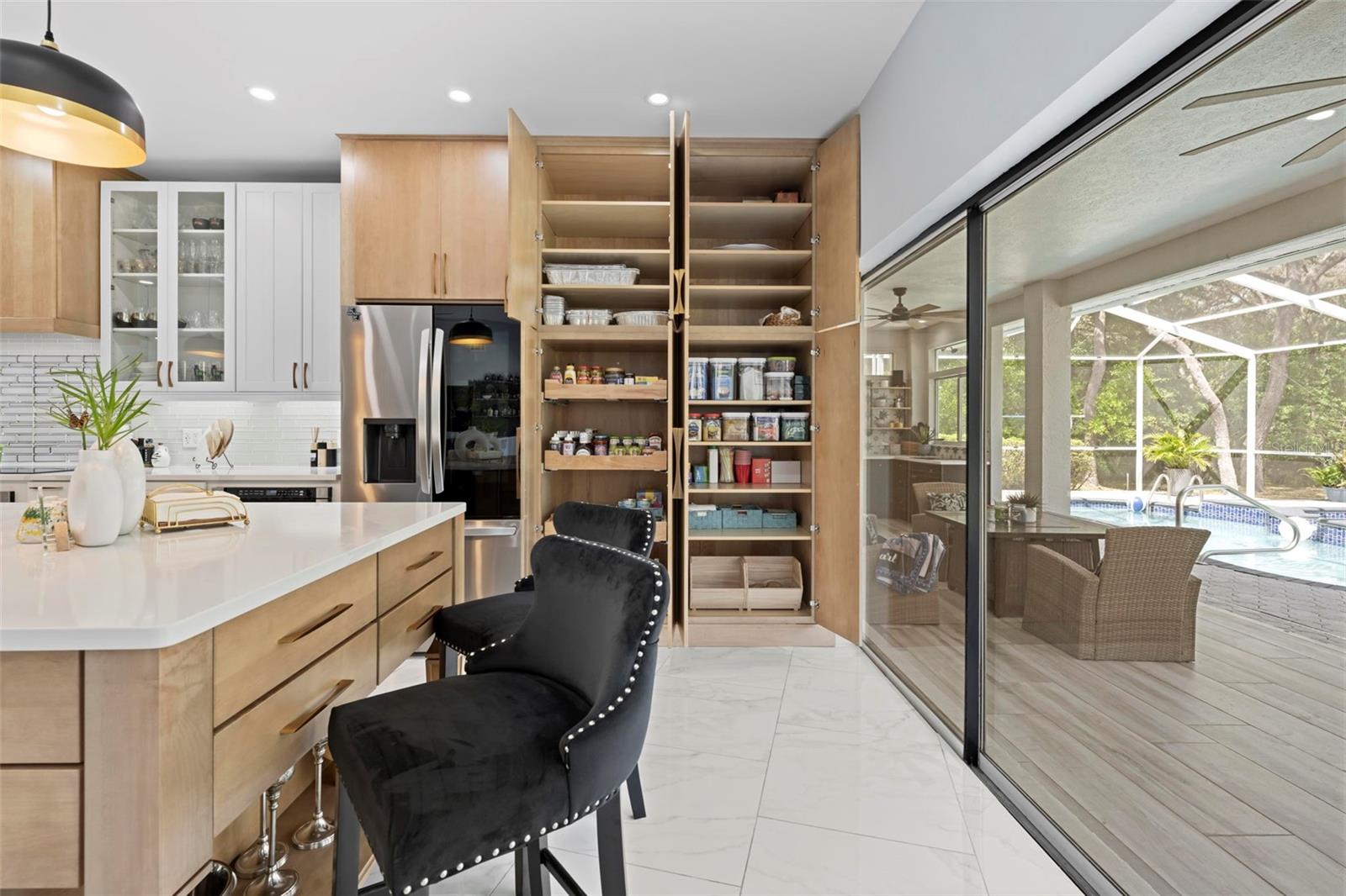 HAMPTON HILLS - Residential