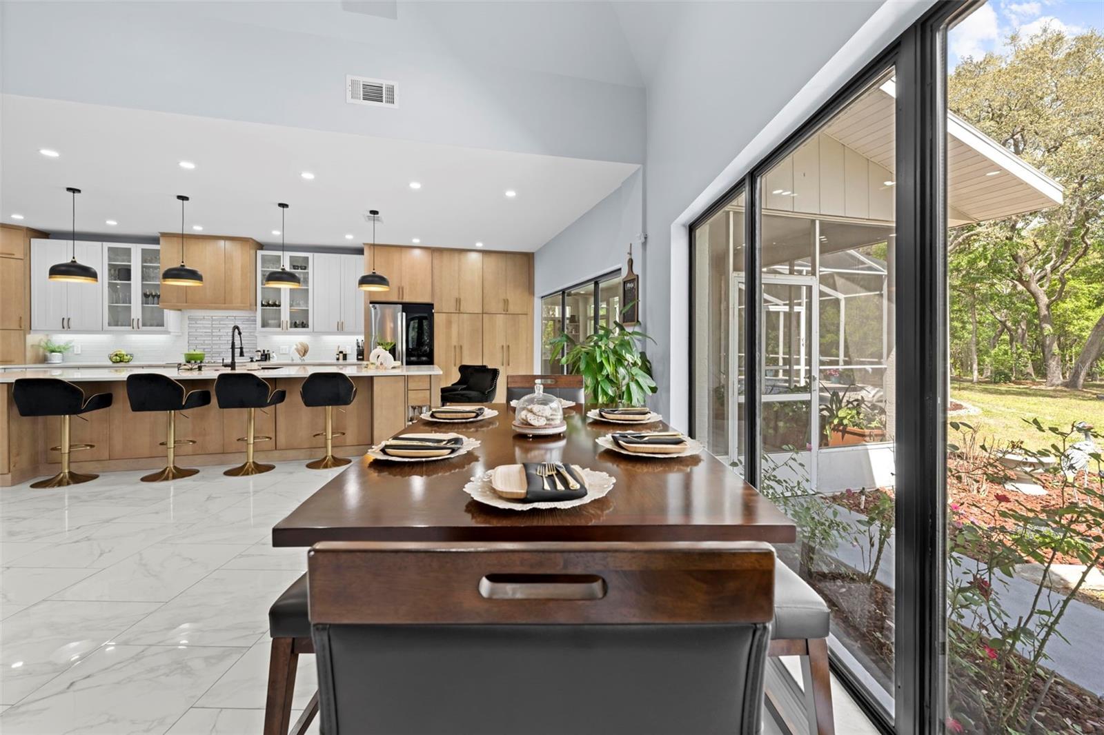 HAMPTON HILLS - Residential