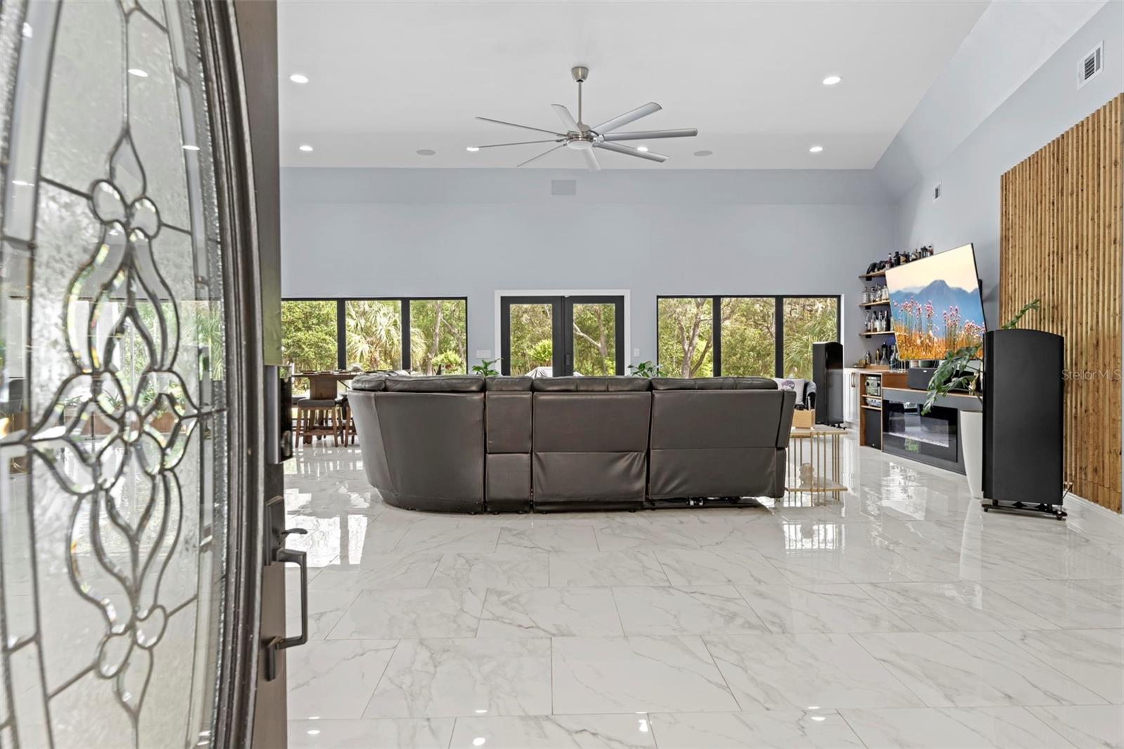 HAMPTON HILLS - Residential