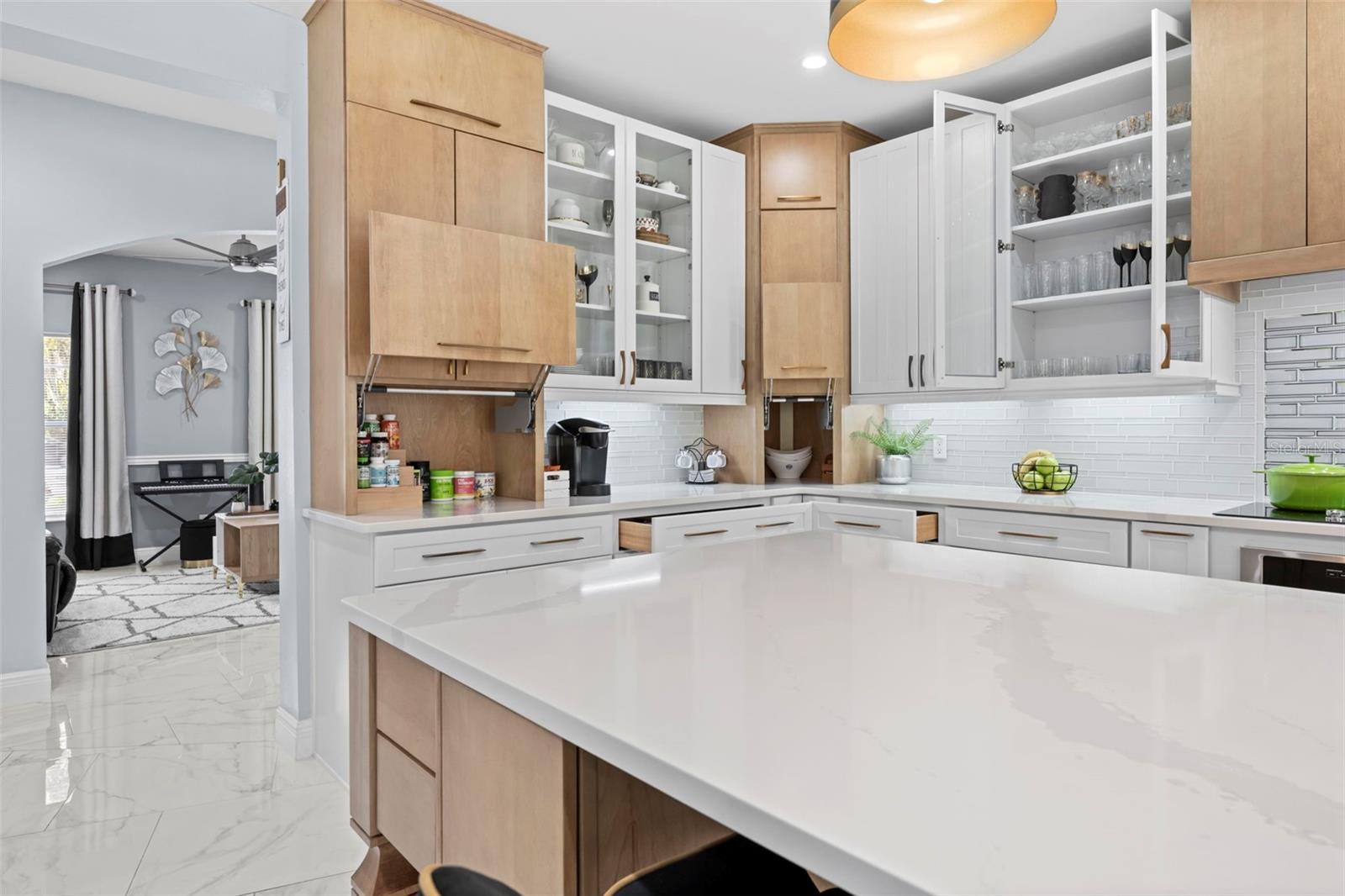 HAMPTON HILLS - Residential