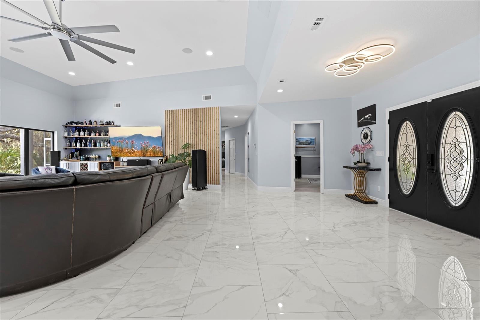 HAMPTON HILLS - Residential