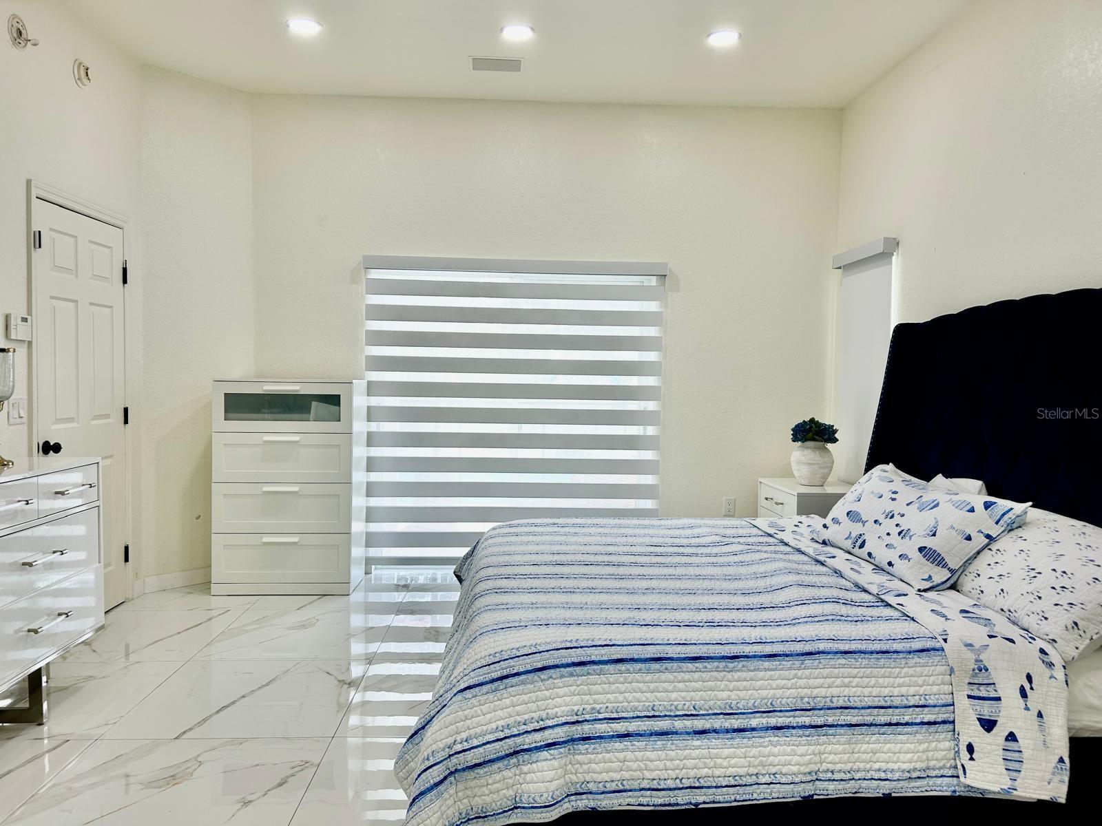 CHARLOMA - Residential