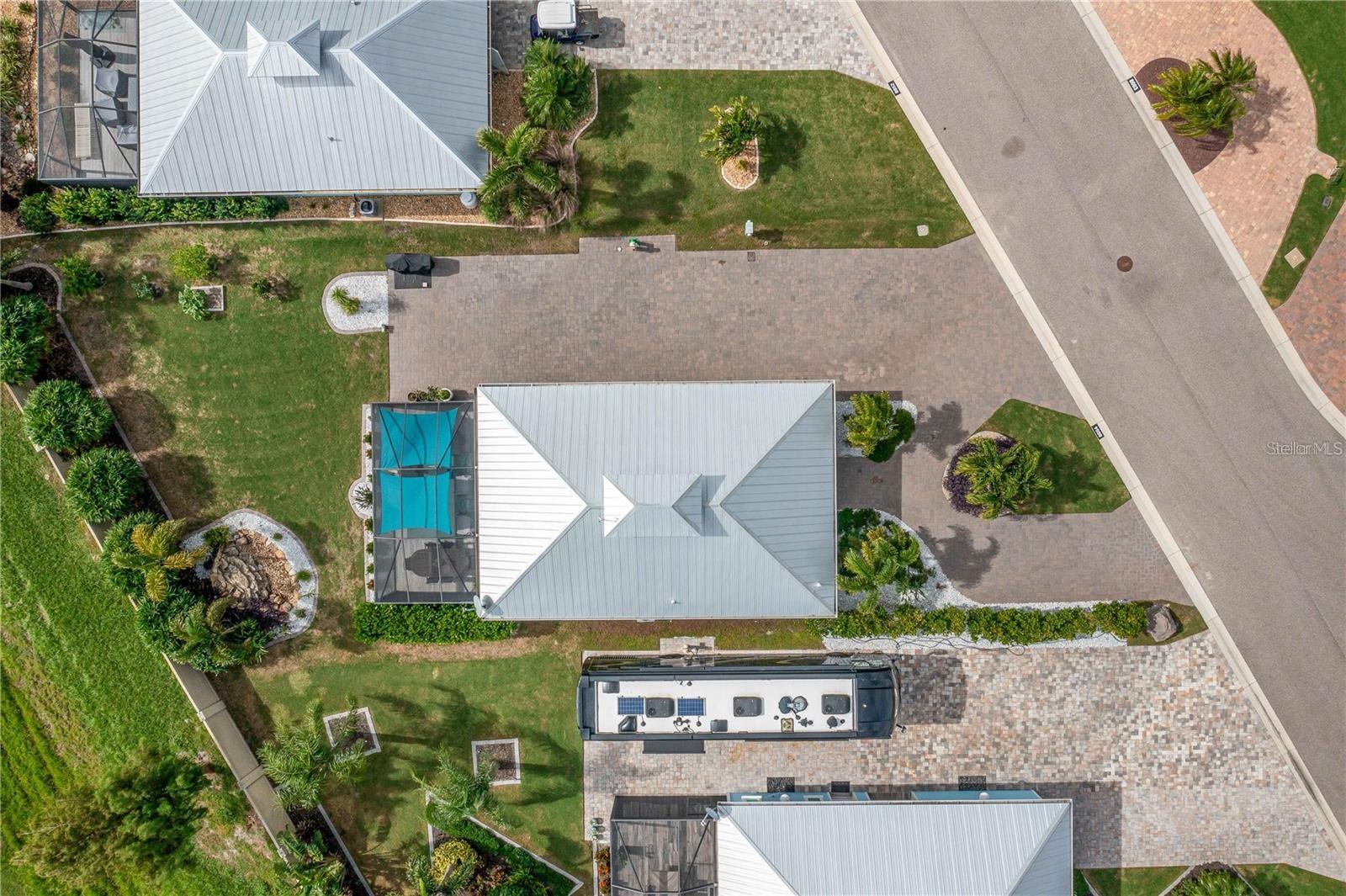 THORNTON CRK MOTORCOACH RESIDENCE - Residential