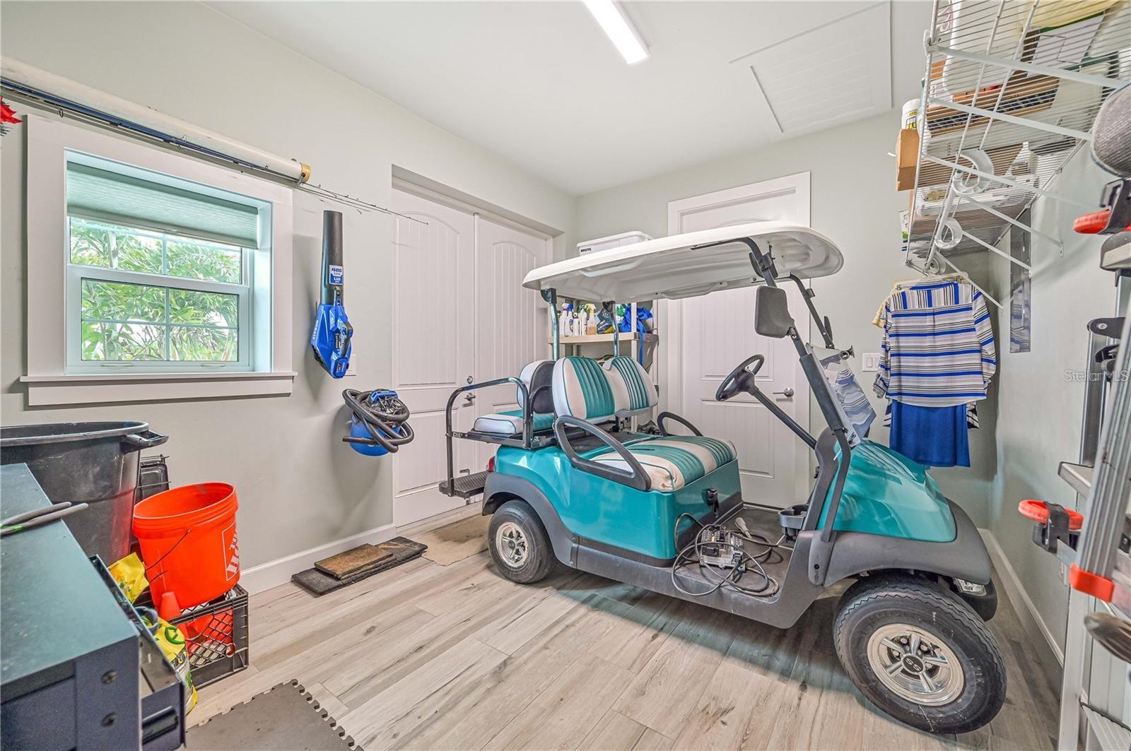 THORNTON CRK MOTORCOACH RESIDENCE - Residential