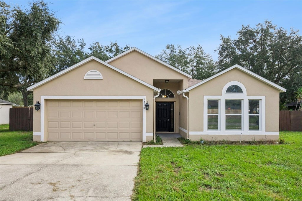 Photo of 1612 Muir Circle, Clermont, FL 34711 (MLS # G5117985)