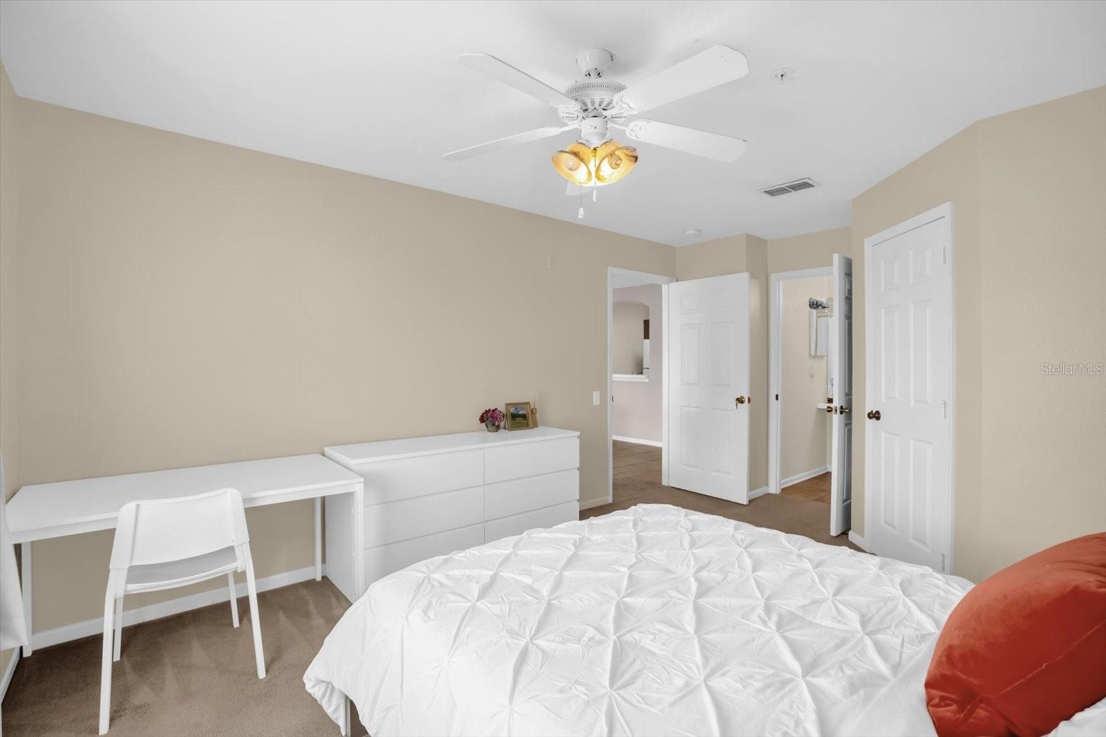 OASIS 02 CONDO PH 04 - Residential