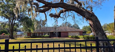 Photo of 1702 S Miller Road, Valrico, FL 33594 (MLS # L4957918)