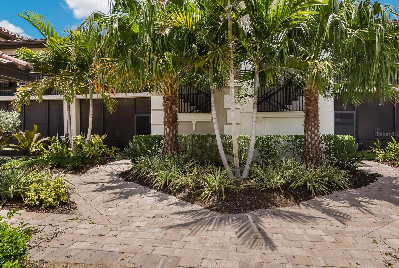 LAKEWOOD NATIONAL - Residential Lease