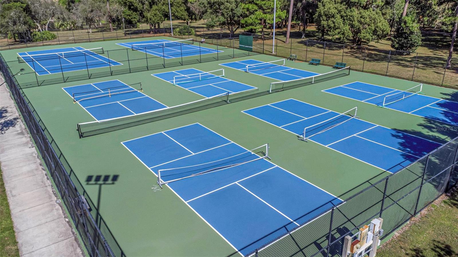 WESTLAKE VILLAGE PT REP OF BLK 8 - Residential