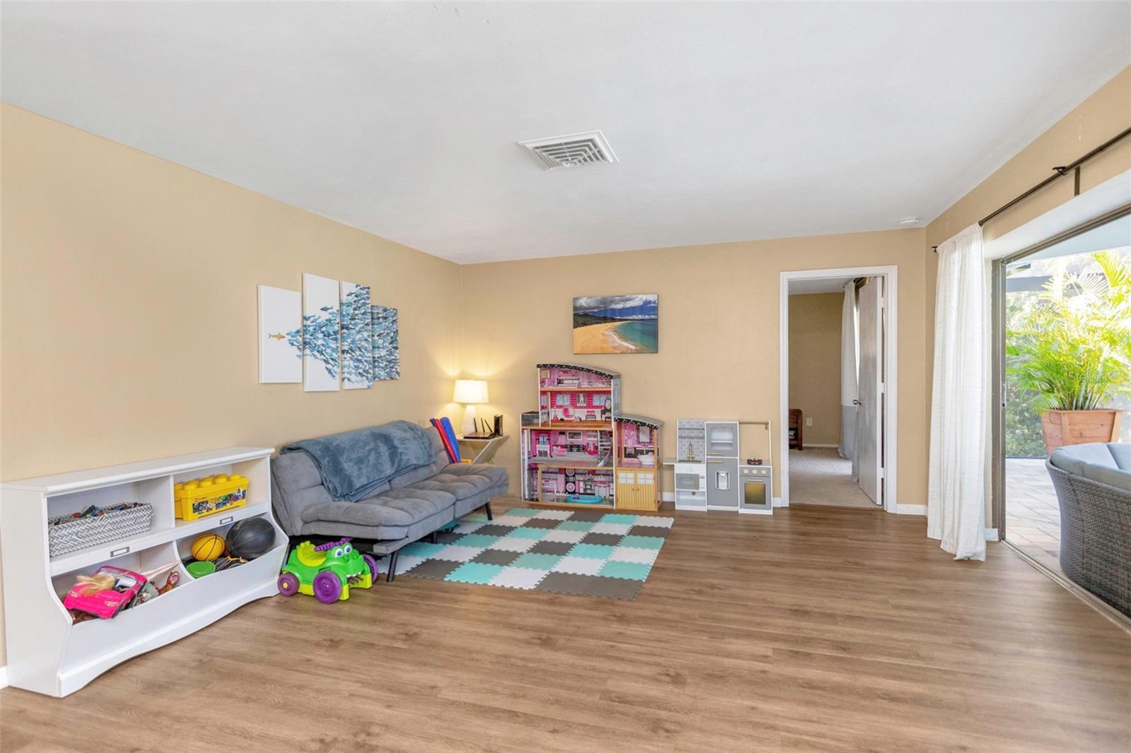 WESTLAKE VILLAGE PT REP OF BLK 8 - Residential