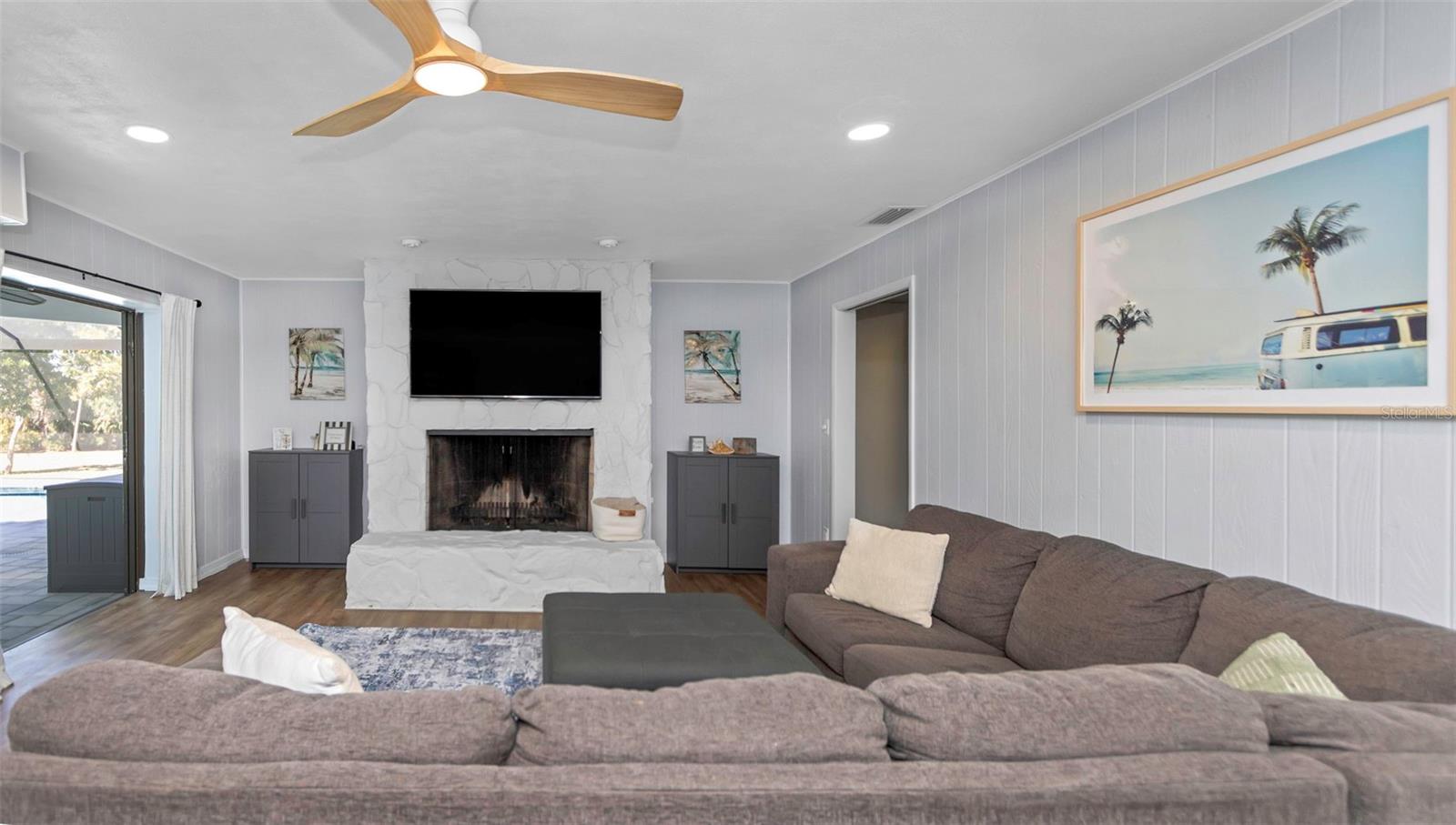 WESTLAKE VILLAGE PT REP OF BLK 8 - Residential