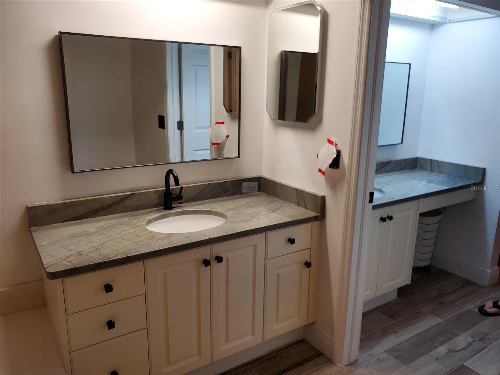 SILVER SANDS BEACH & RACQUET CLUB - Residential Lease