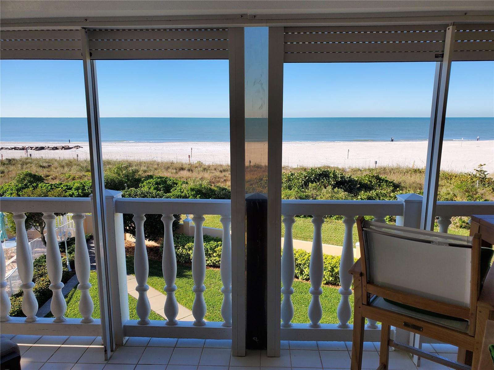 SILVER SANDS BEACH & RACQUET CLUB - Residential Lease