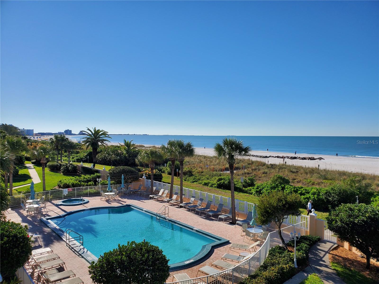 SILVER SANDS BEACH & RACQUET CLUB - Residential Lease