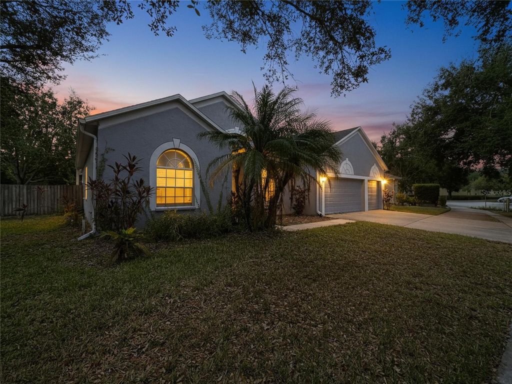 Photo of 6813 Regents Village Way, Apollo Beach, FL 33572 (MLS # TB8441827)