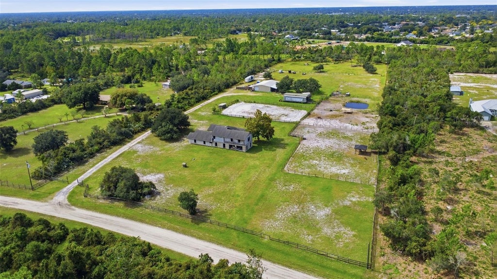 Photo of 3345 Riverhead Drive, Deltona, FL 32738 (MLS # V4951402)