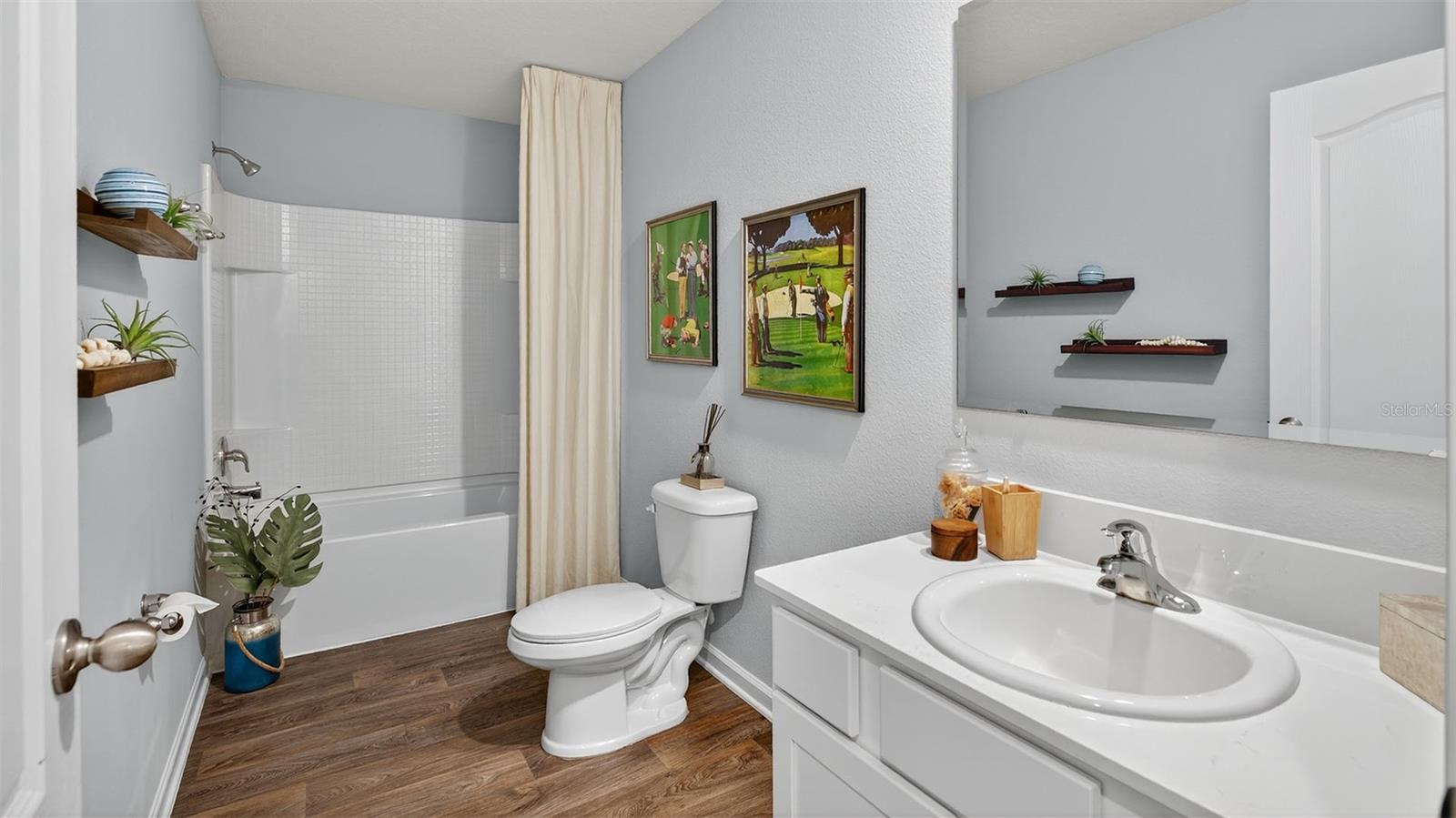 GRAND RESERVE AND GOLF CLUB - Residential