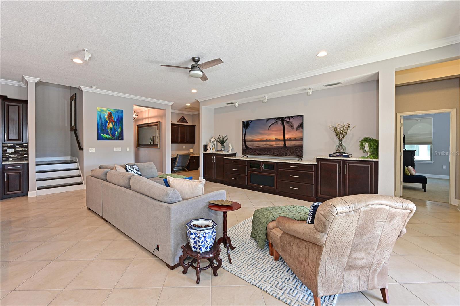 RAVEN CREST - Residential