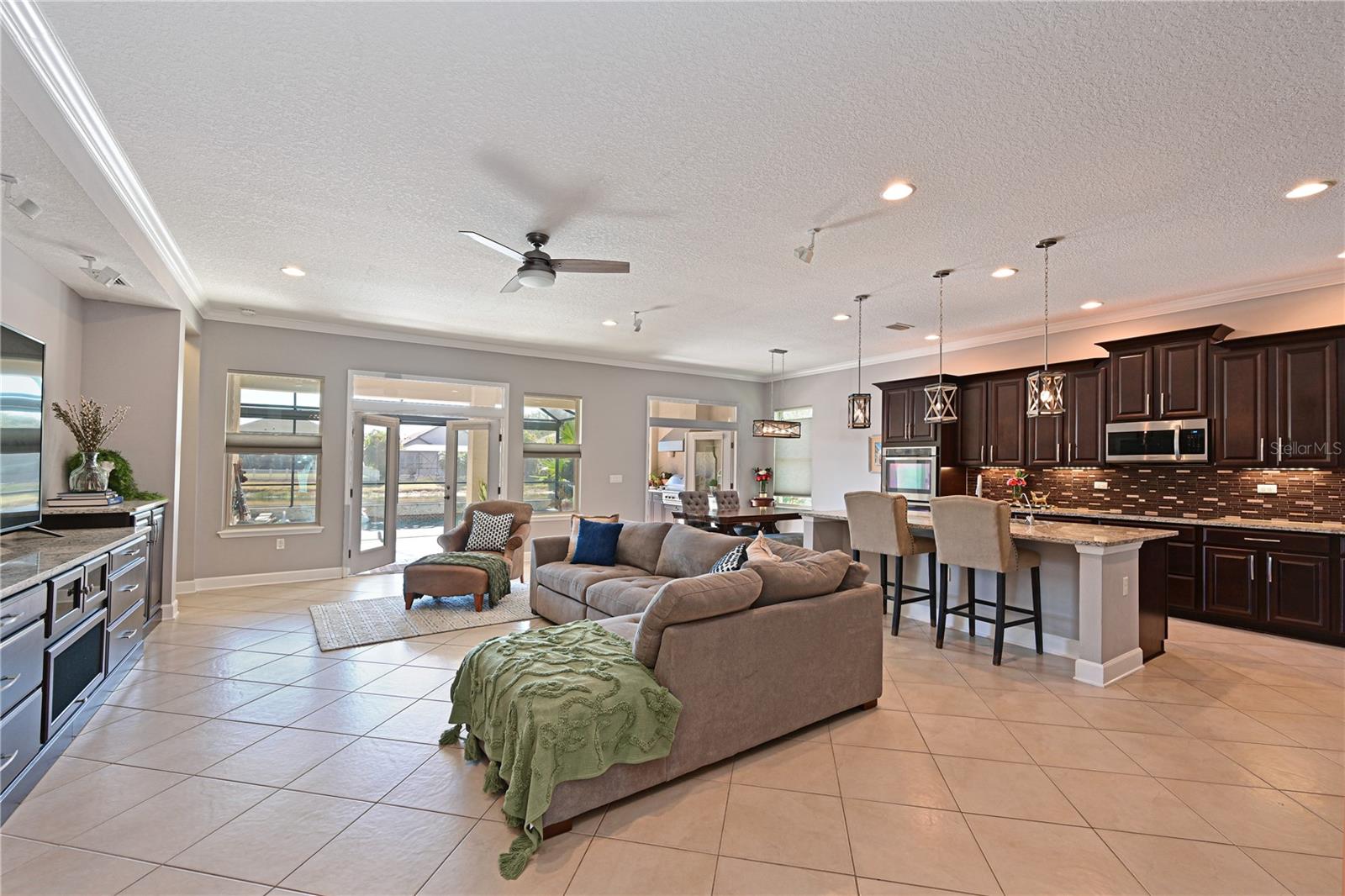 RAVEN CREST - Residential