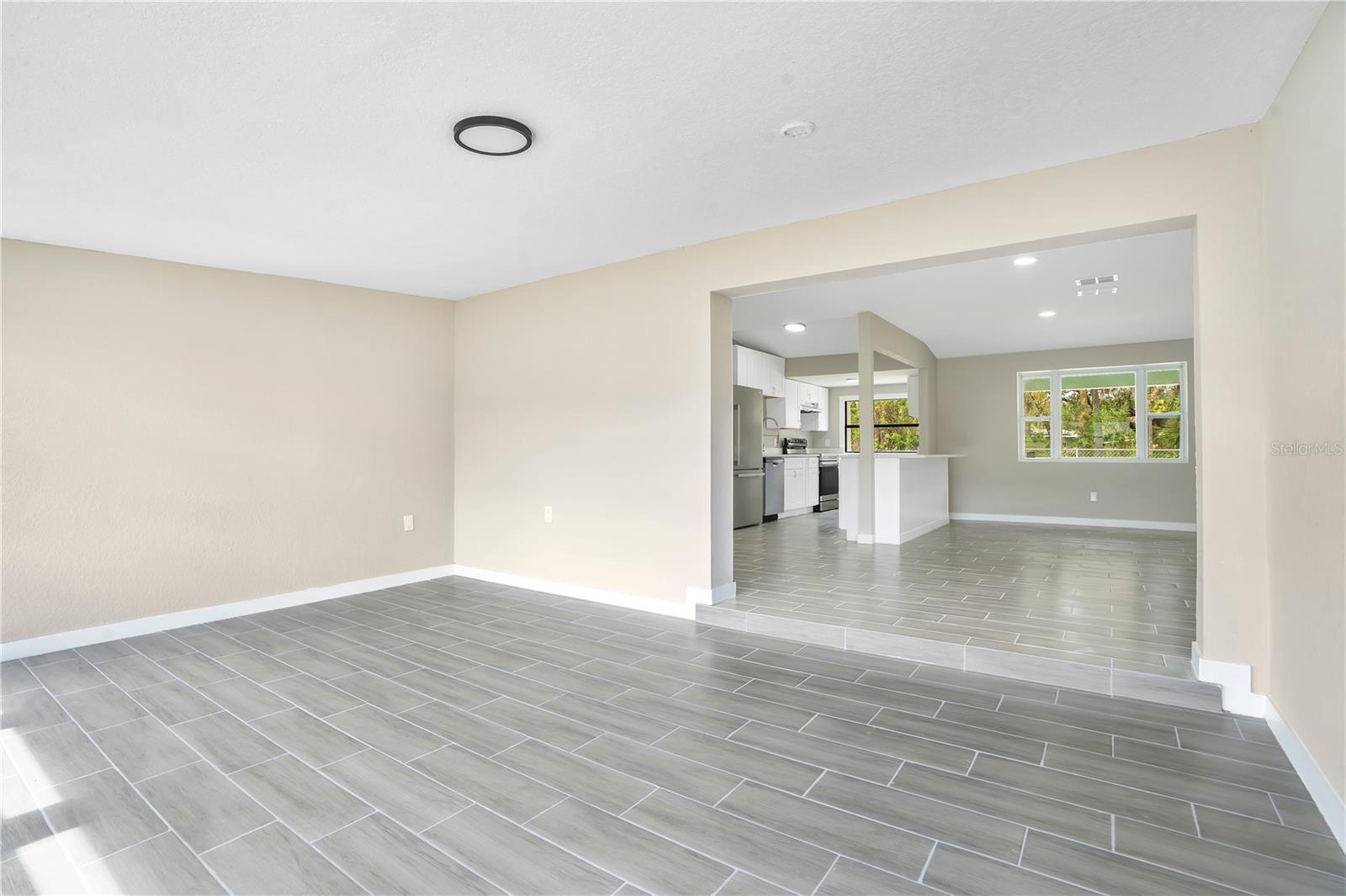 GIBSONS ARTESIAN LANDS SECTIO - Residential