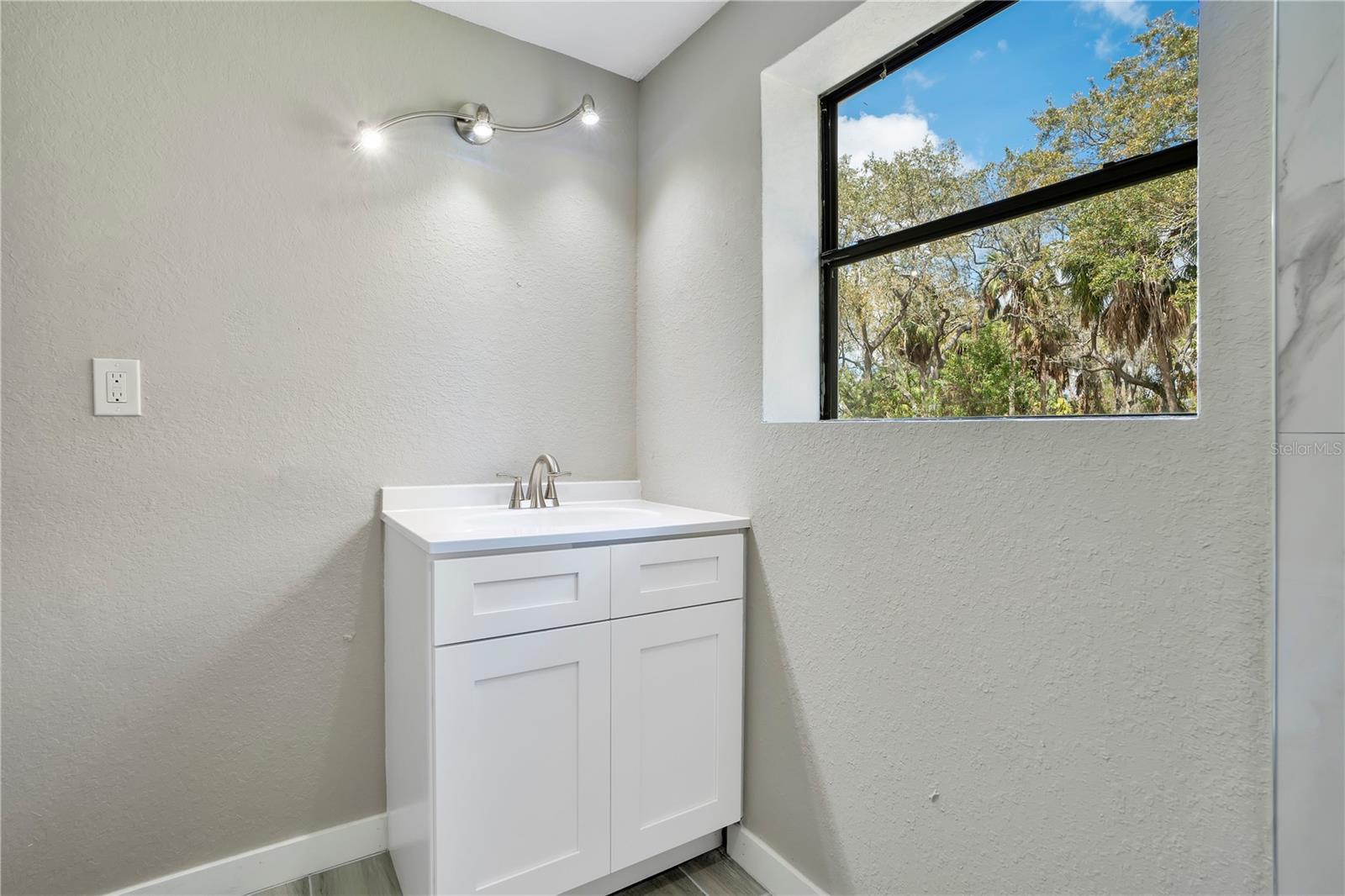 GIBSONS ARTESIAN LANDS SECTIO - Residential