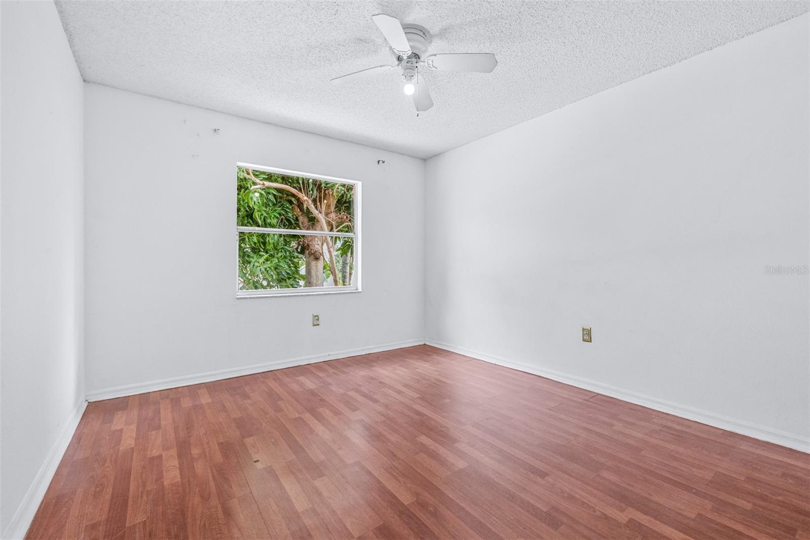 COUNTRYSIDE PINES - Residential