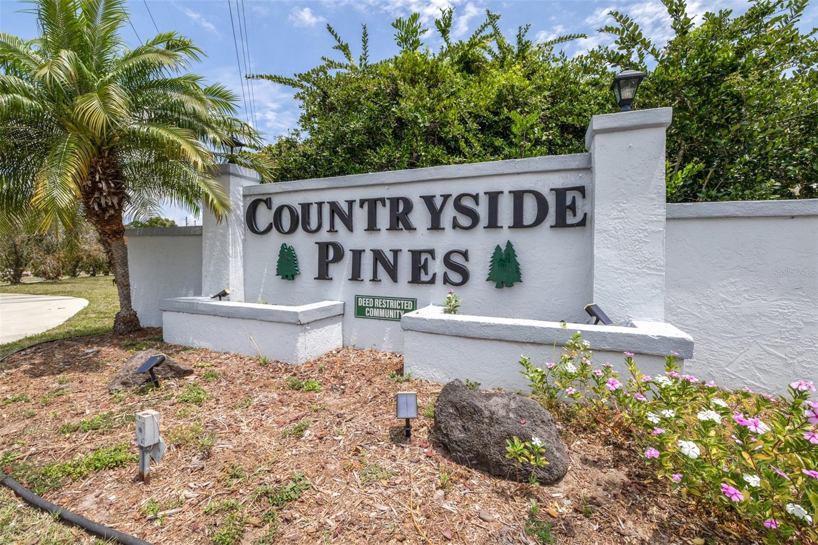 COUNTRYSIDE PINES - Residential